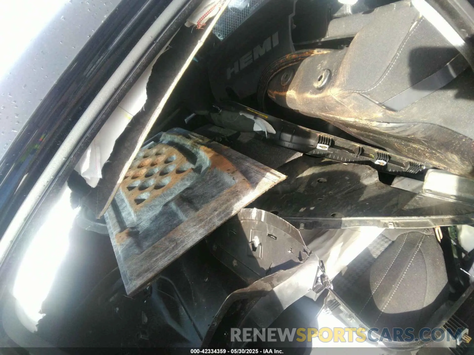 8 Photograph of a damaged car 2C3CDXCT7LH166763 DODGE CHARGER 2020