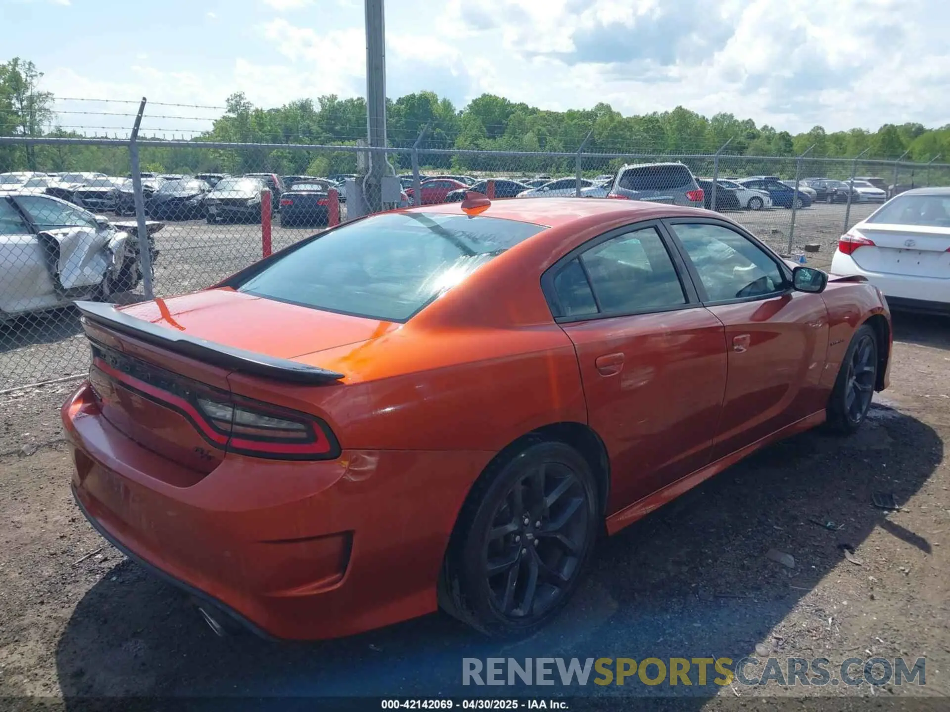 4 Photograph of a damaged car 2C3CDXCT7LH176452 DODGE CHARGER 2020