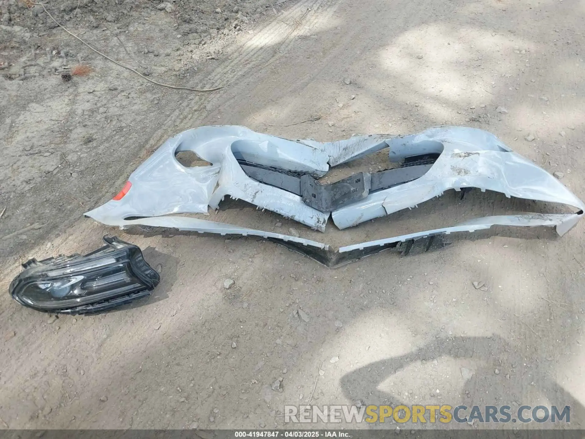 12 Photograph of a damaged car 2C3CDXCT9LH204834 DODGE CHARGER 2020