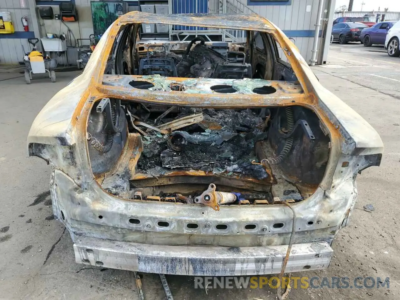 6 Photograph of a damaged car 2C3CDXGJ1LH183230 DODGE CHARGER 2020