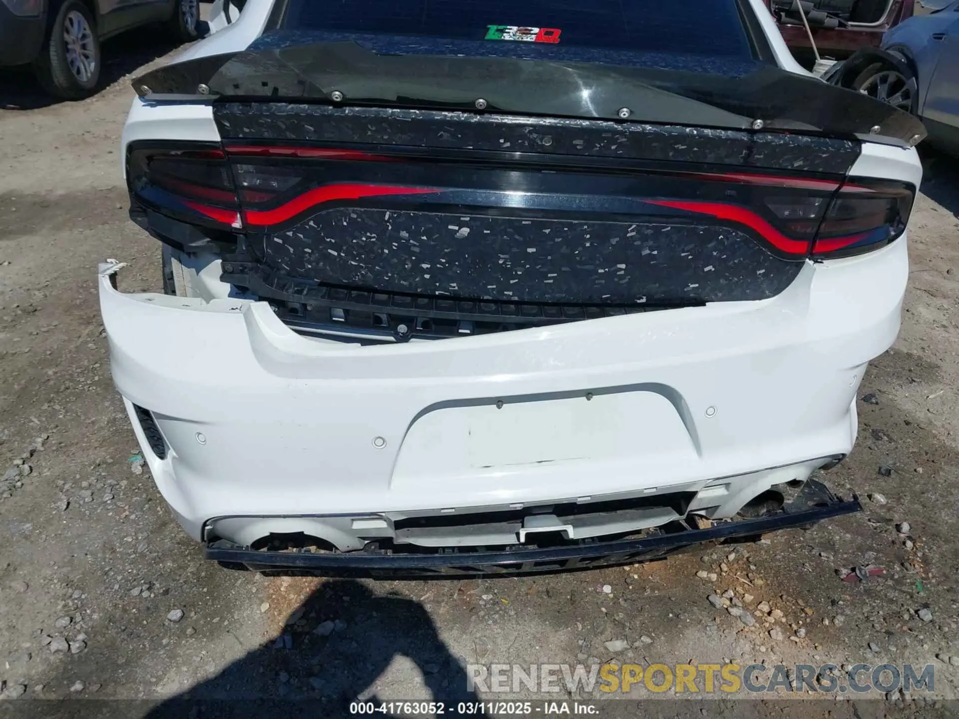 18 Photograph of a damaged car 2C3CDXGJ1LH202374 DODGE CHARGER 2020