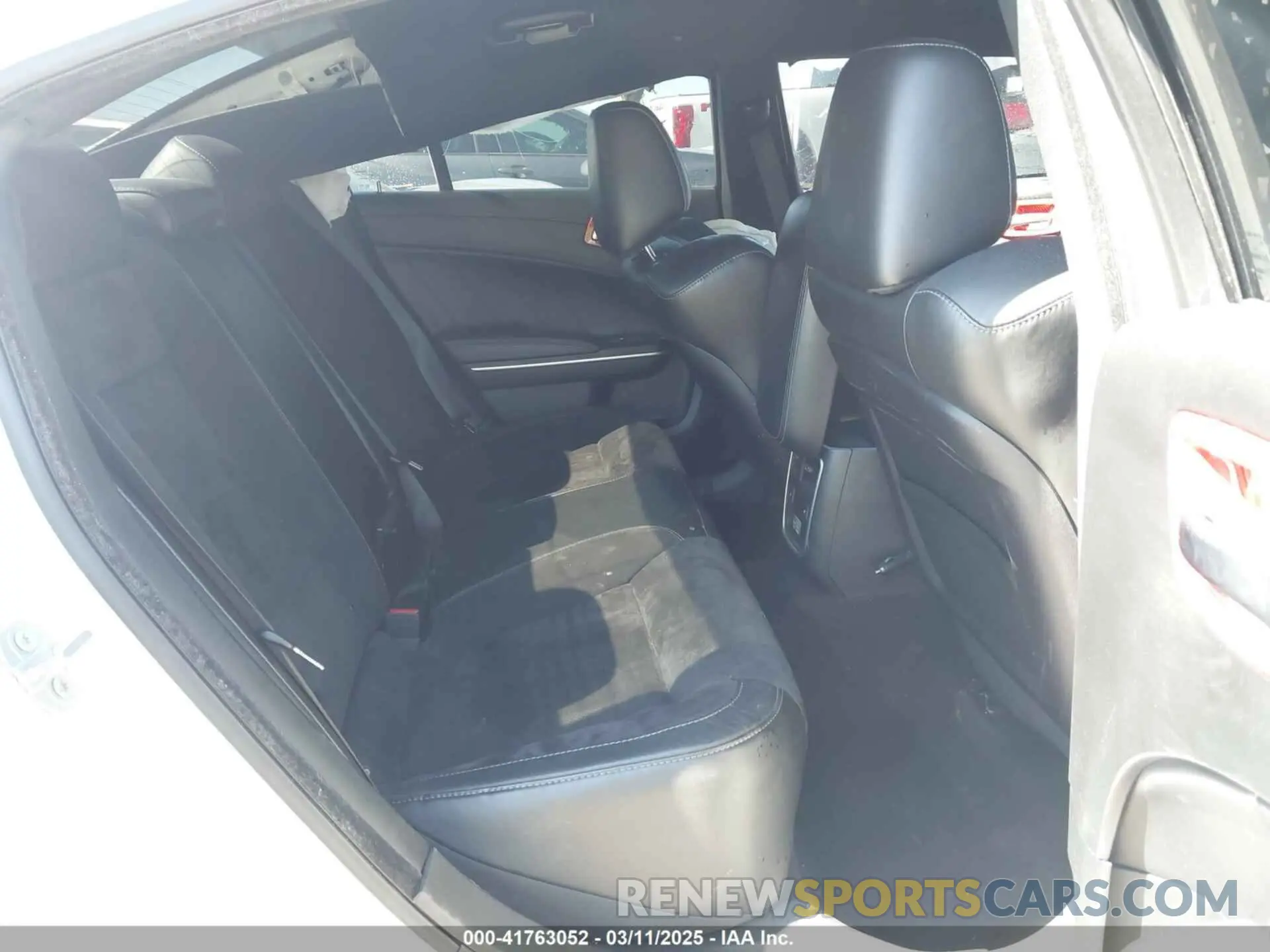 8 Photograph of a damaged car 2C3CDXGJ1LH202374 DODGE CHARGER 2020