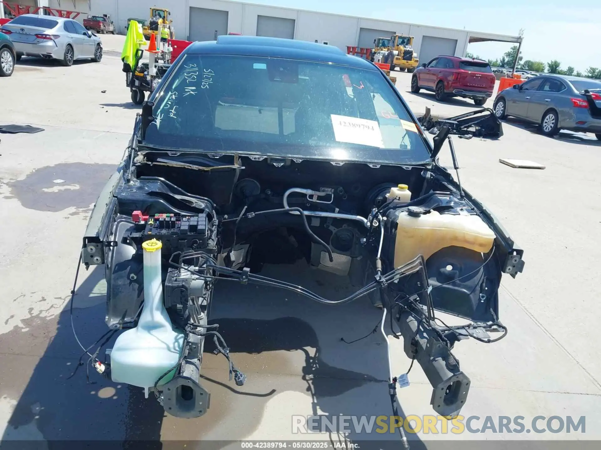 13 Photograph of a damaged car 2C3CDXGJ1LH237514 DODGE CHARGER 2020
