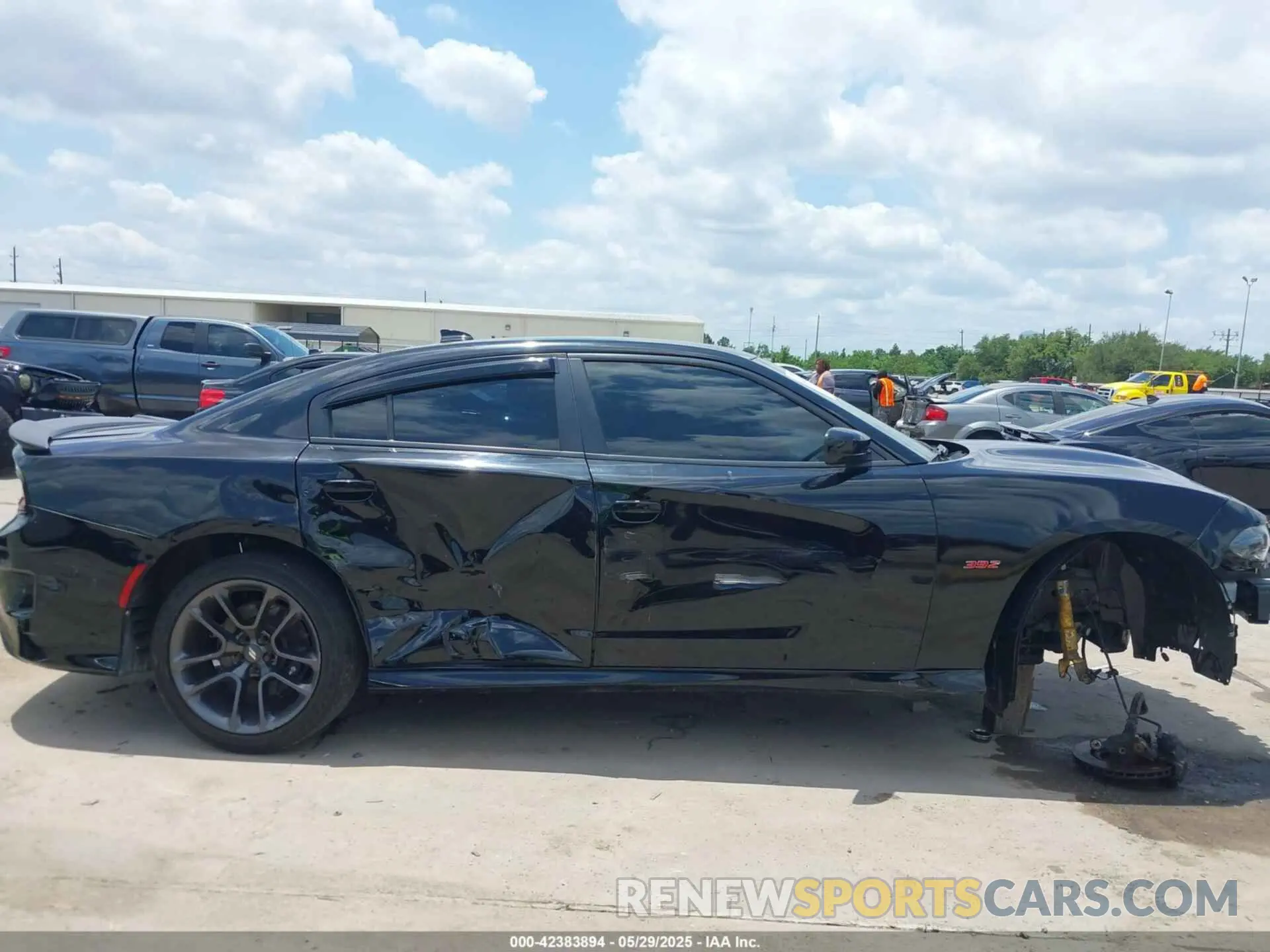 14 Photograph of a damaged car 2C3CDXGJ2LH114580 DODGE CHARGER 2020