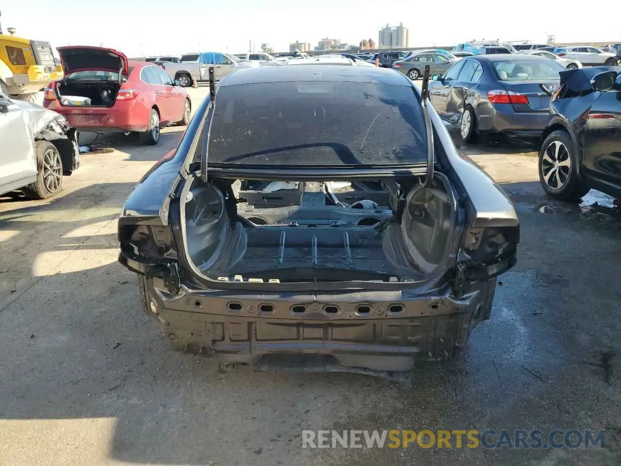 6 Photograph of a damaged car 2C3CDXGJ2LH221533 DODGE CHARGER 2020