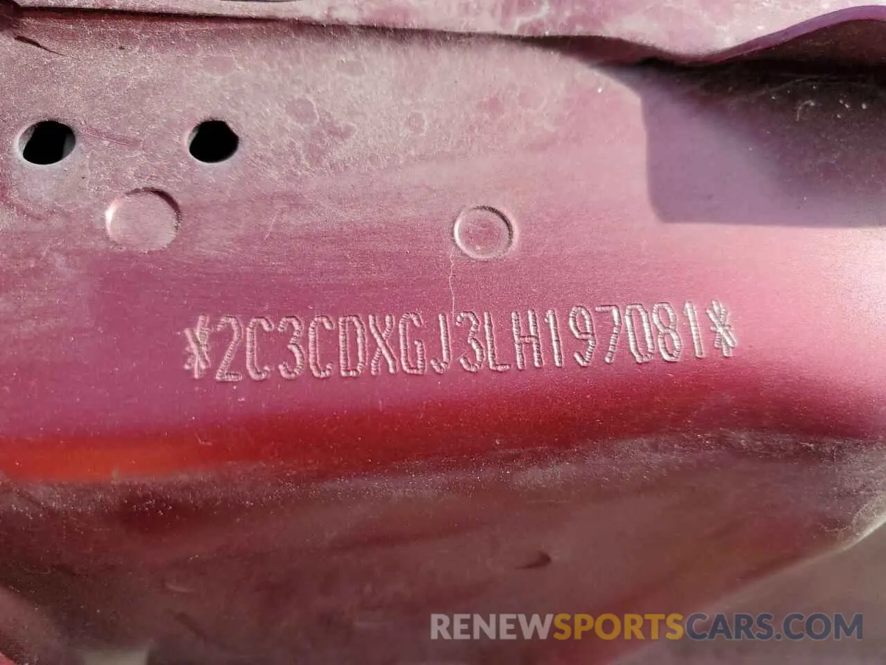 14 Photograph of a damaged car 2C3CDXGJ3LH197081 DODGE CHARGER 2020