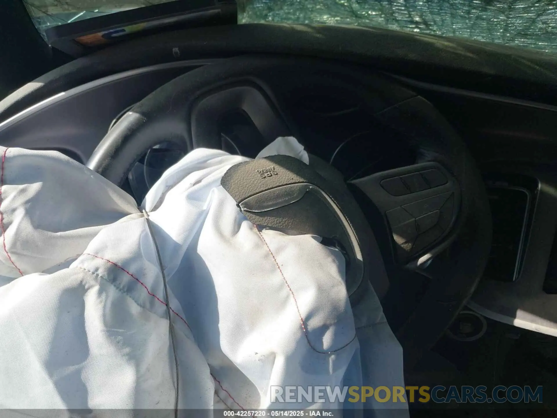 16 Photograph of a damaged car 2C3CDXGJ3LH244464 DODGE CHARGER 2020