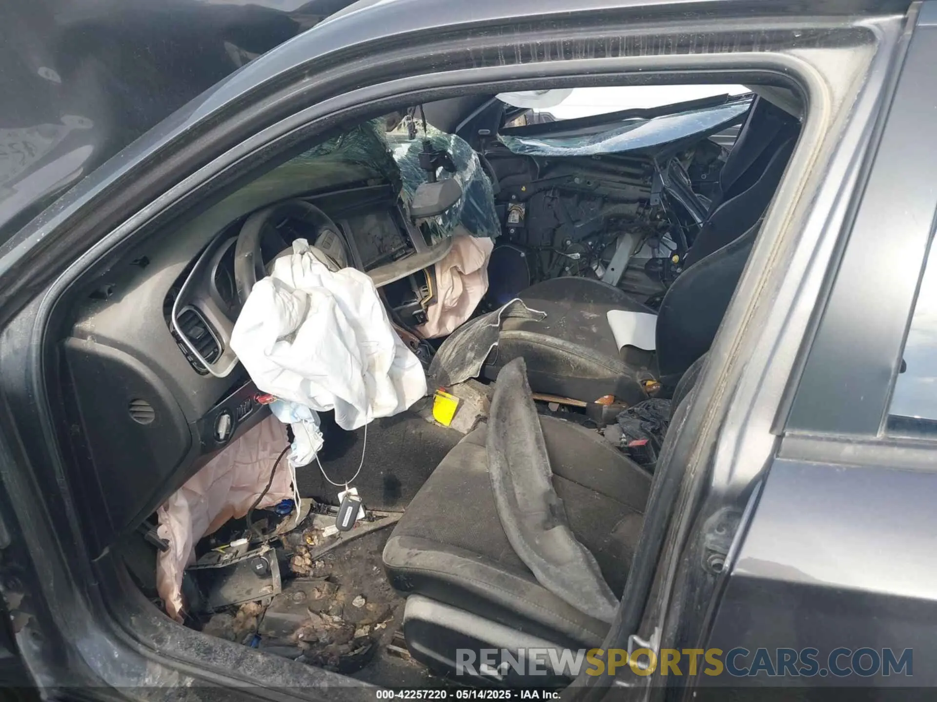 5 Photograph of a damaged car 2C3CDXGJ3LH244464 DODGE CHARGER 2020