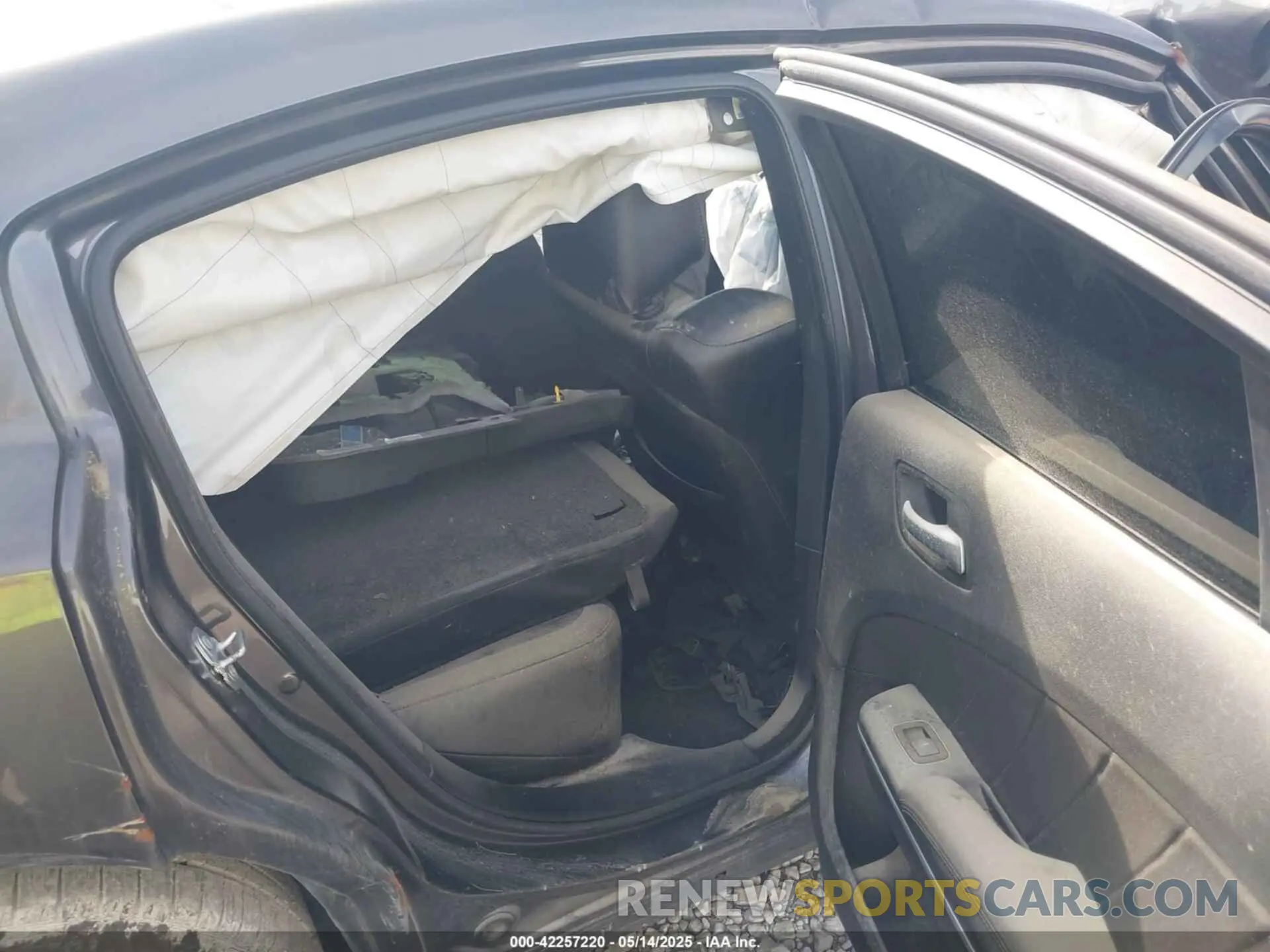 8 Photograph of a damaged car 2C3CDXGJ3LH244464 DODGE CHARGER 2020