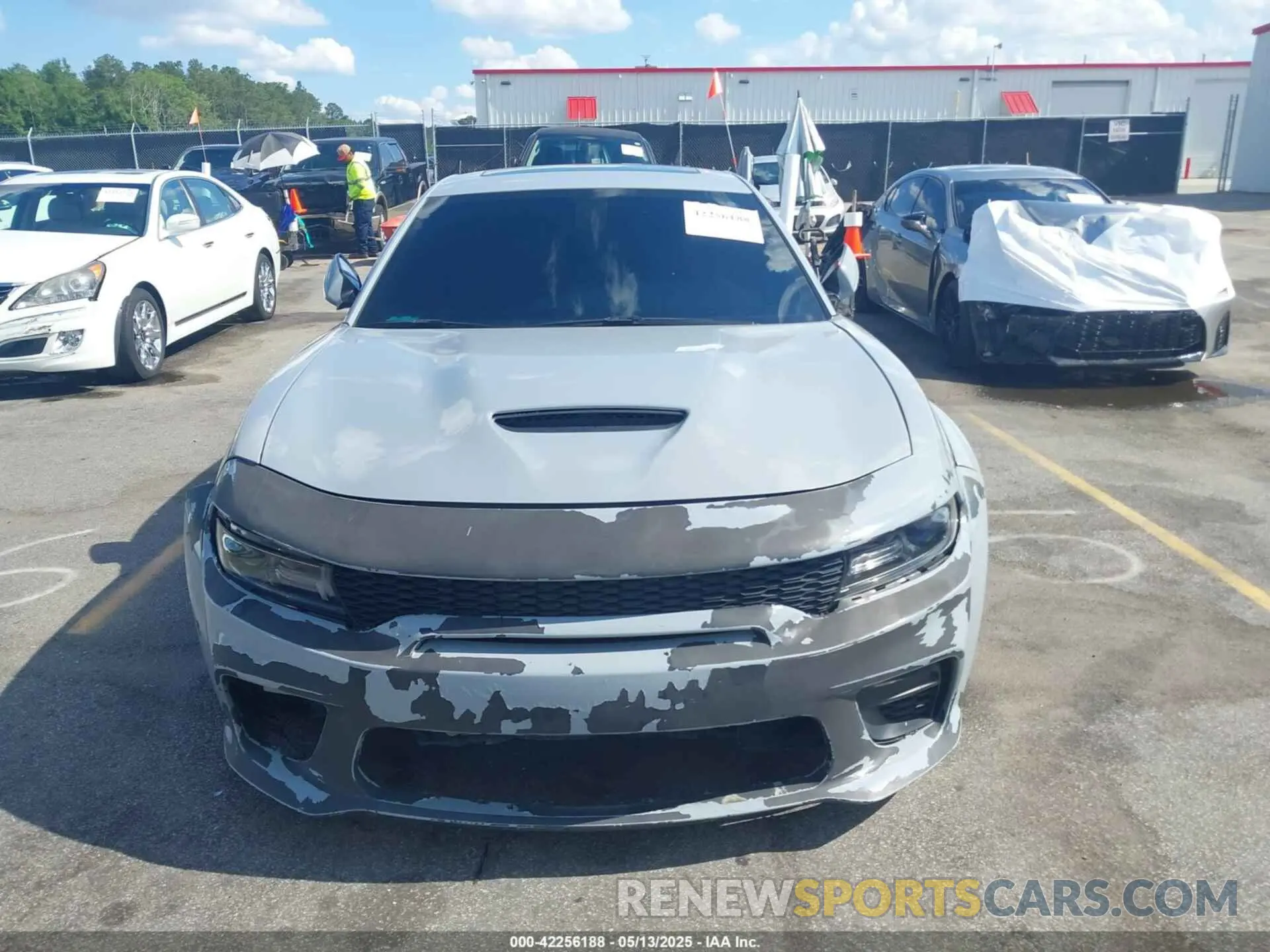 12 Photograph of a damaged car 2C3CDXGJ5LH254932 DODGE CHARGER 2020