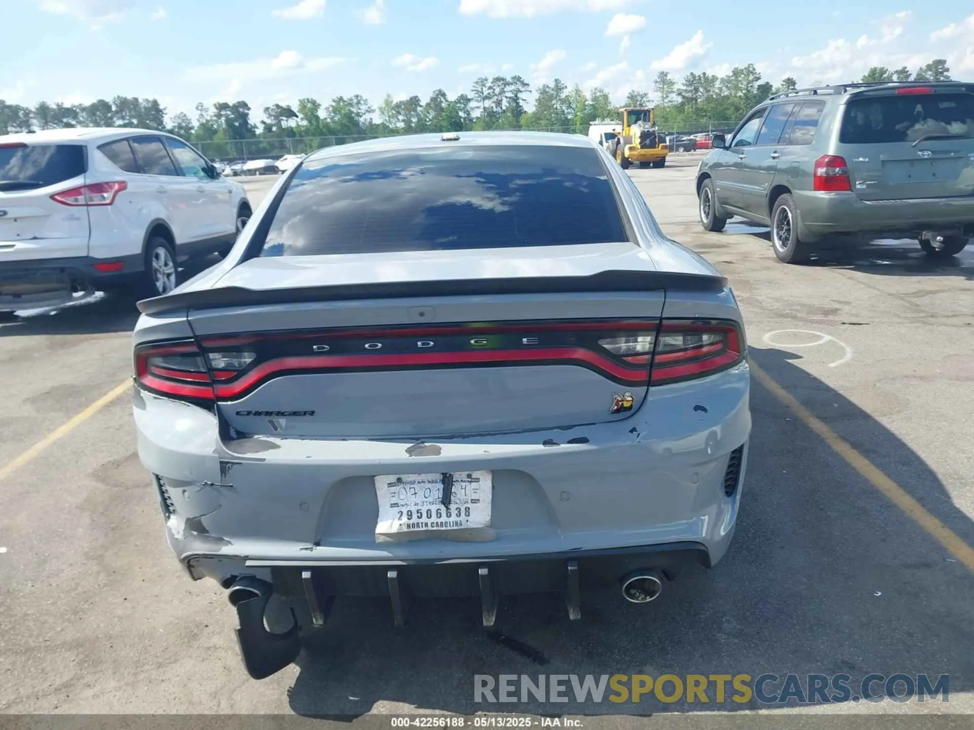 16 Photograph of a damaged car 2C3CDXGJ5LH254932 DODGE CHARGER 2020