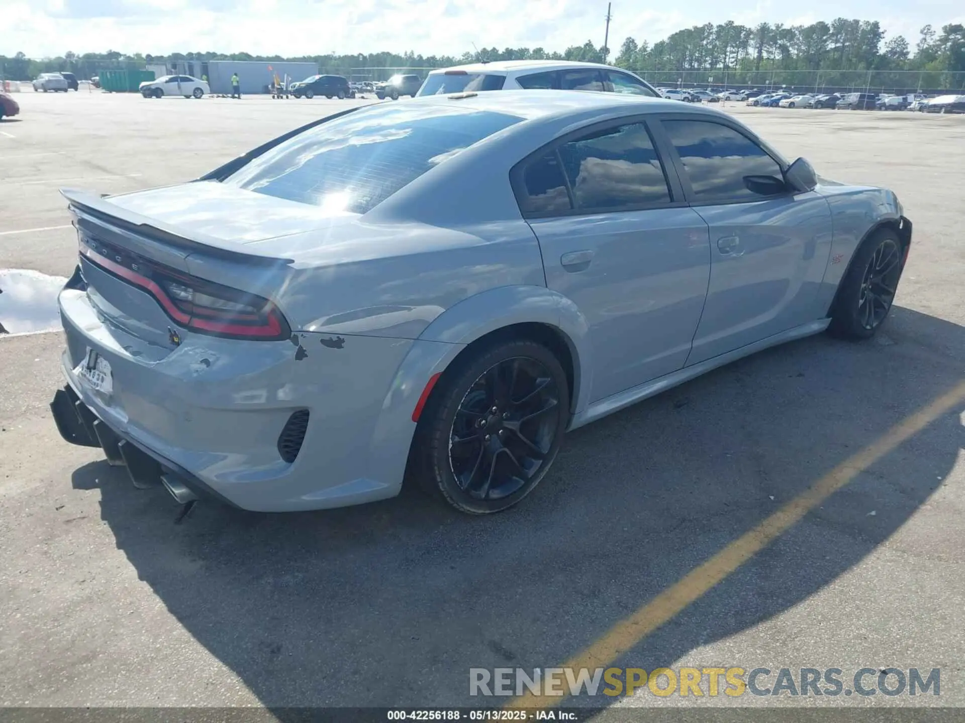 4 Photograph of a damaged car 2C3CDXGJ5LH254932 DODGE CHARGER 2020
