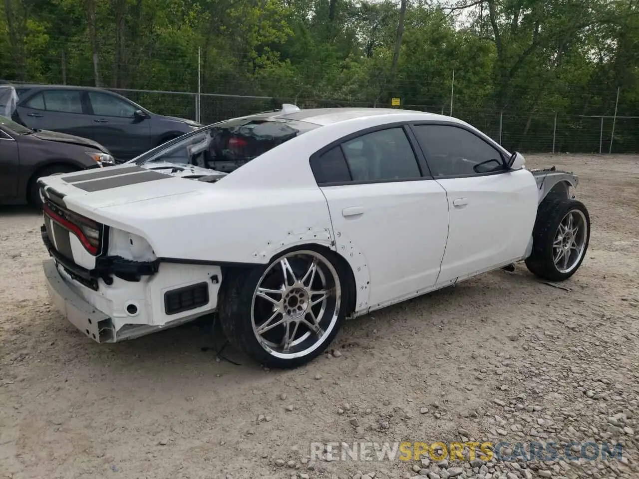 3 Photograph of a damaged car 2C3CDXGJ7LH137806 DODGE CHARGER 2020