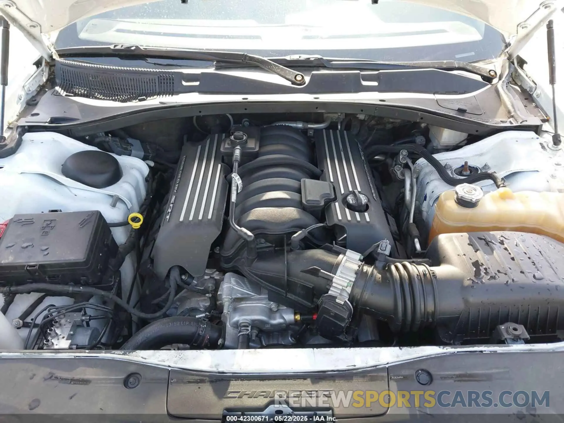 10 Photograph of a damaged car 2C3CDXGJ7LH201374 DODGE CHARGER 2020