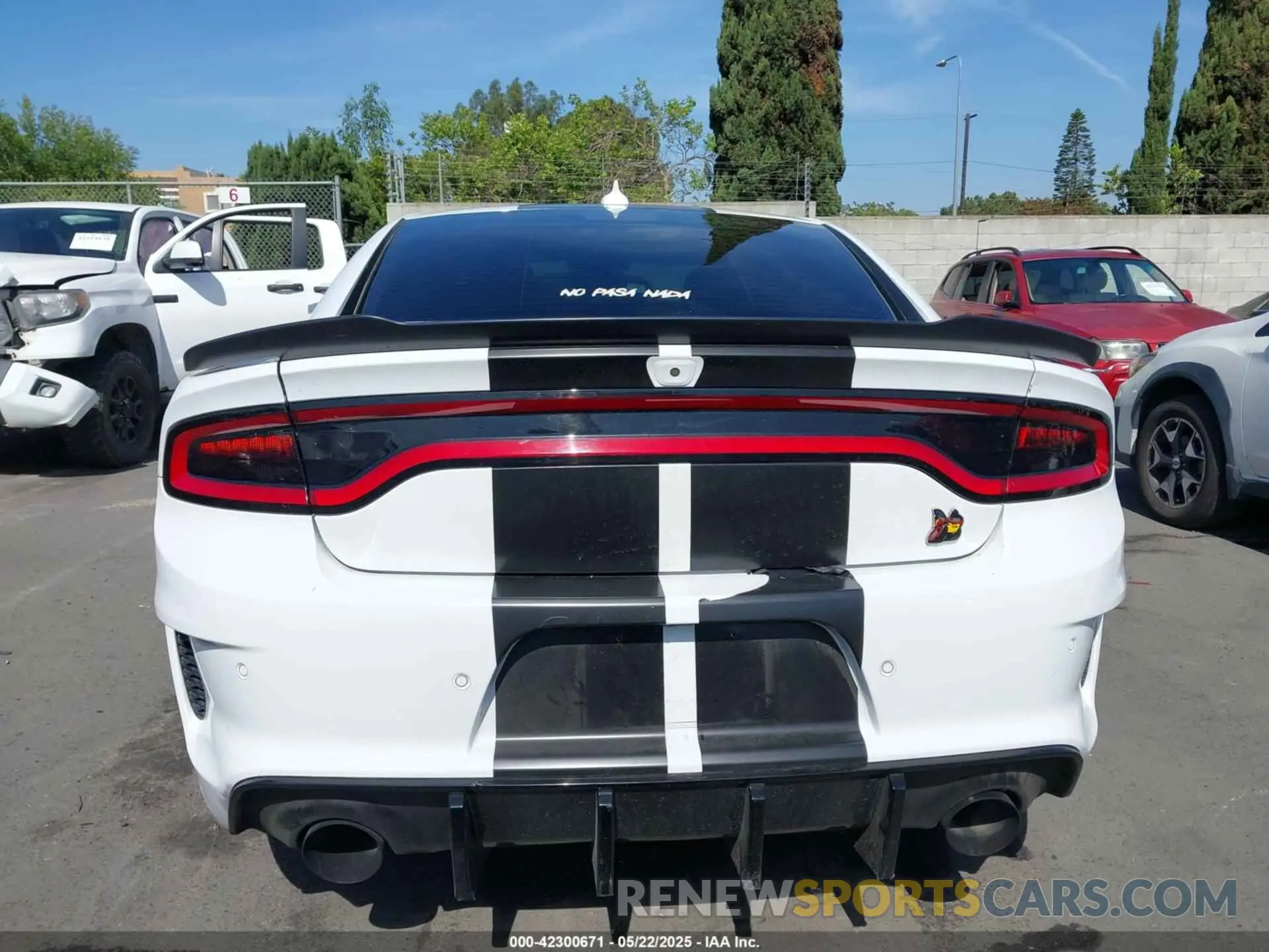 15 Photograph of a damaged car 2C3CDXGJ7LH201374 DODGE CHARGER 2020