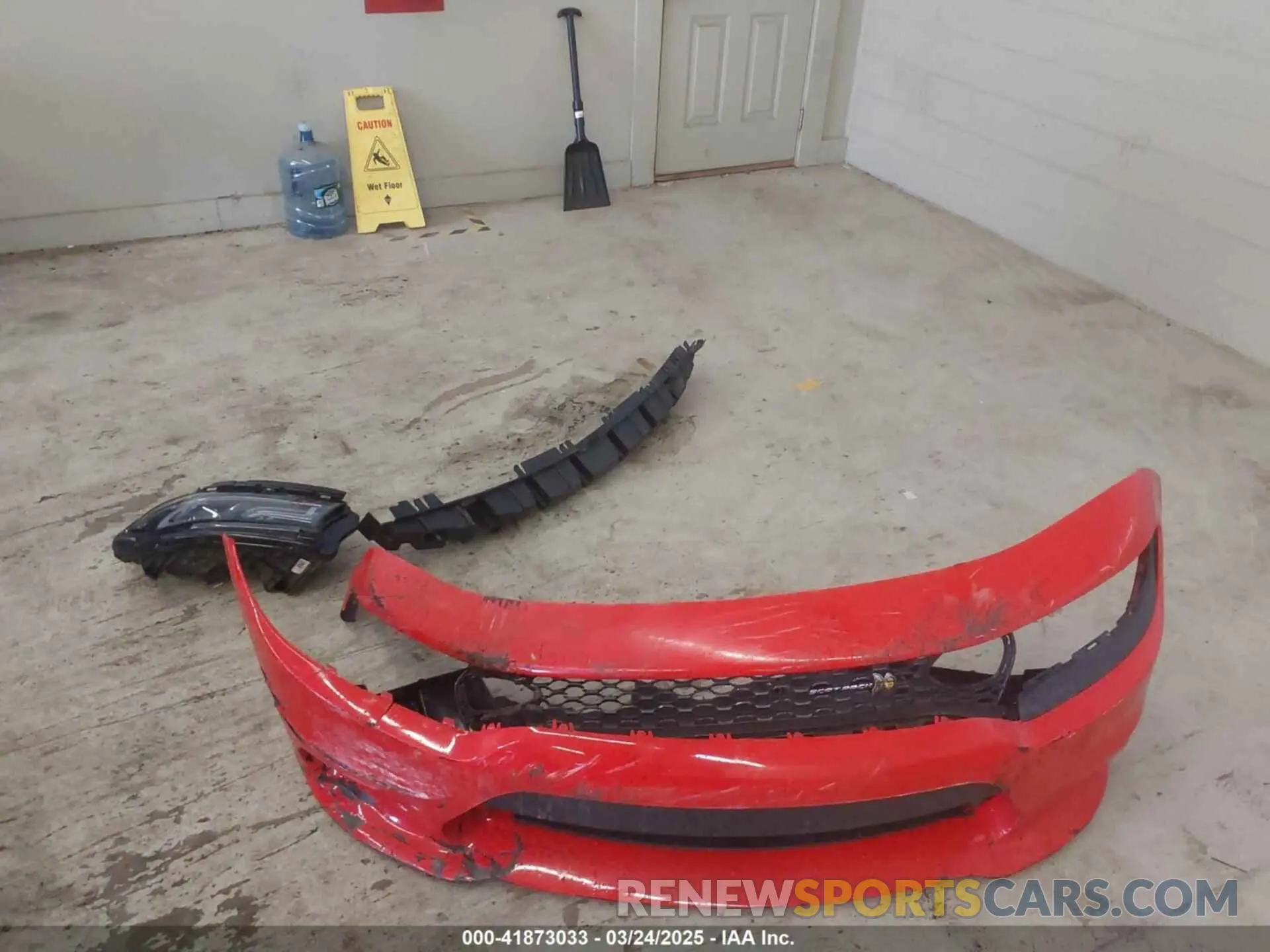 12 Photograph of a damaged car 2C3CDXGJ7LH247951 DODGE CHARGER 2020