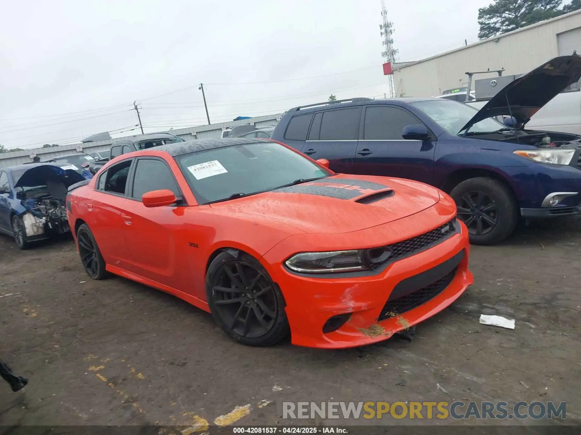 1 Photograph of a damaged car 2C3CDXGJ8LH162326 DODGE CHARGER 2020