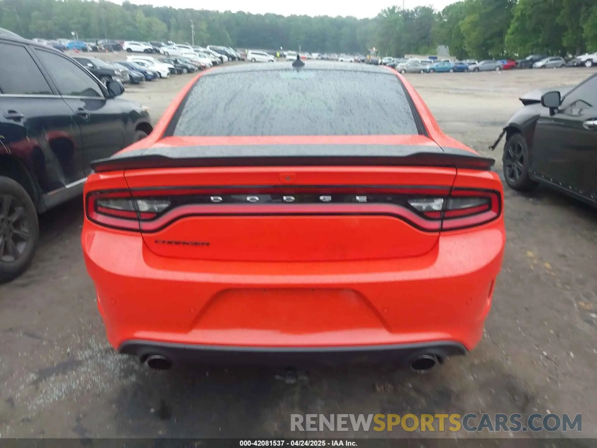 16 Photograph of a damaged car 2C3CDXGJ8LH162326 DODGE CHARGER 2020