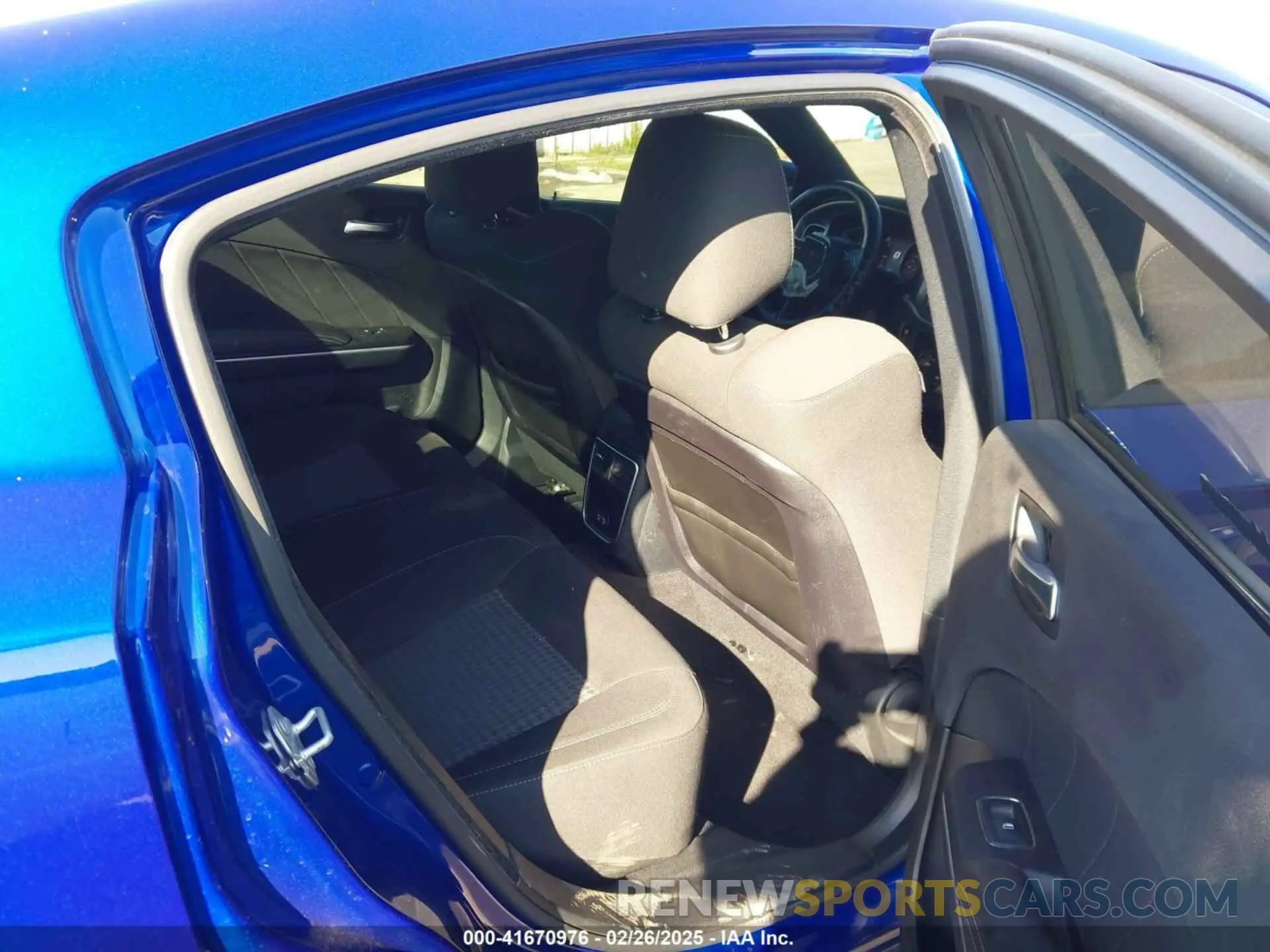 8 Photograph of a damaged car 2C3CDXGJ8LH175139 DODGE CHARGER 2020