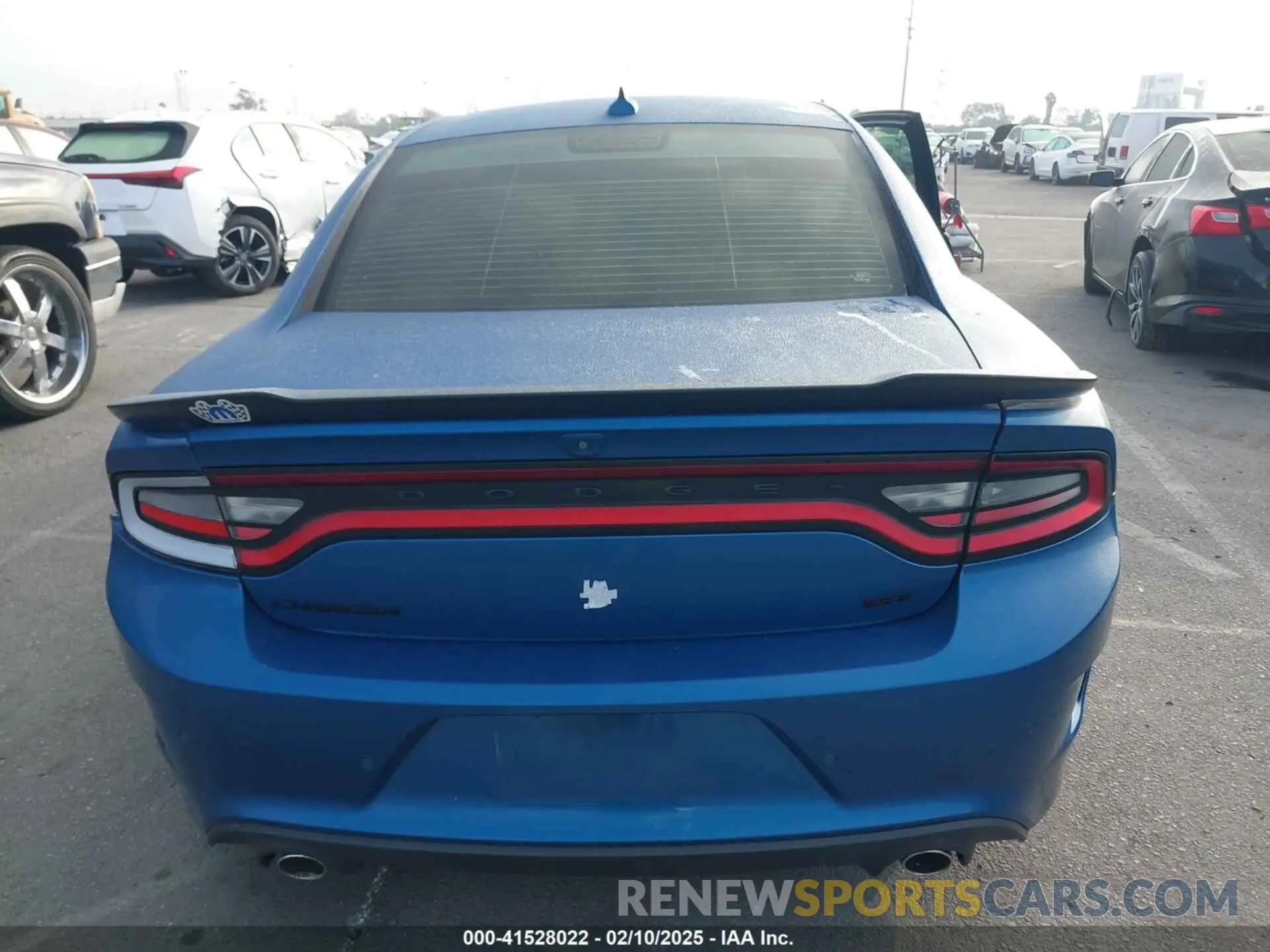 16 Photograph of a damaged car 2C3CDXHG0LH138217 DODGE CHARGER 2020