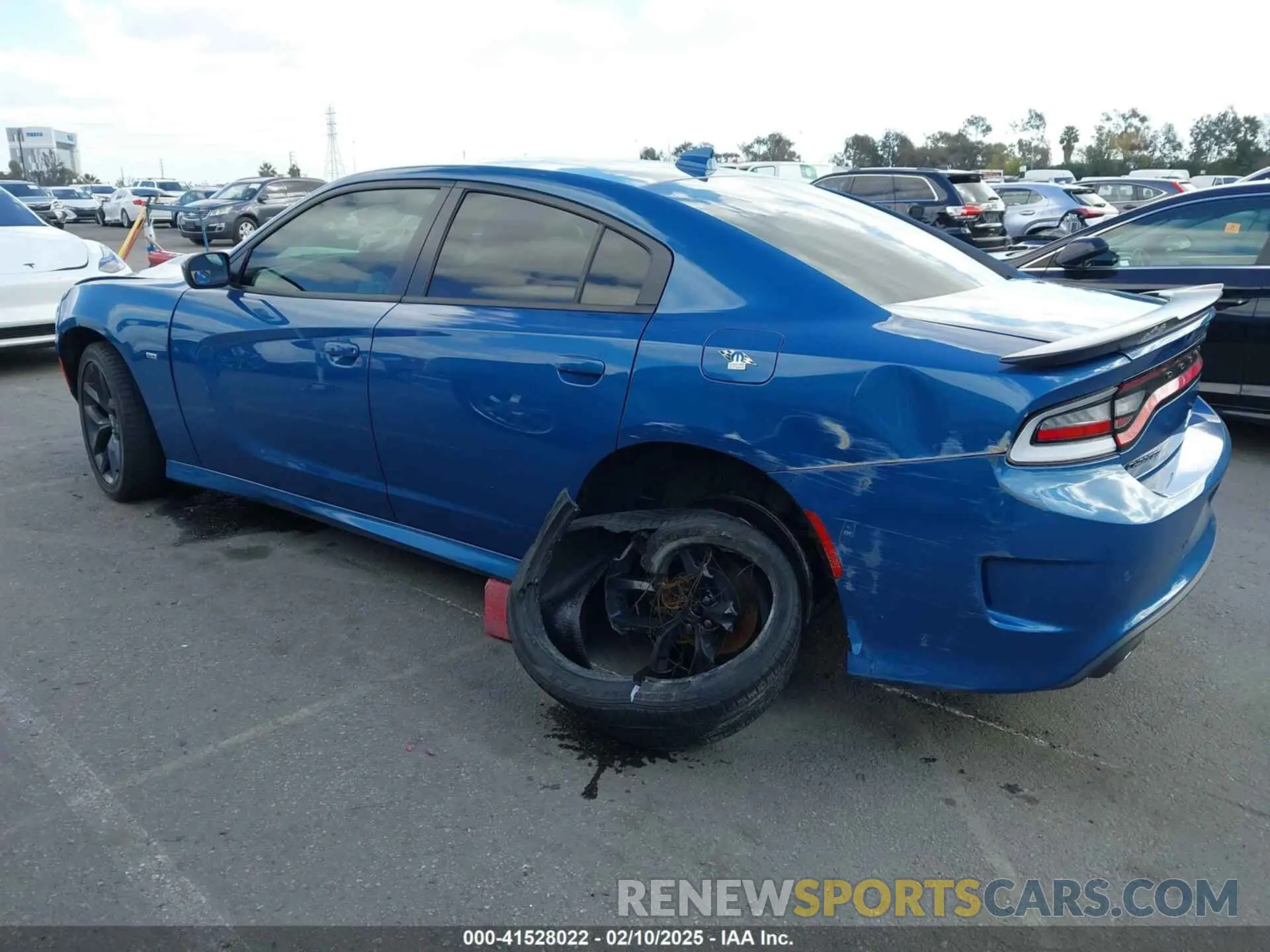 3 Photograph of a damaged car 2C3CDXHG0LH138217 DODGE CHARGER 2020