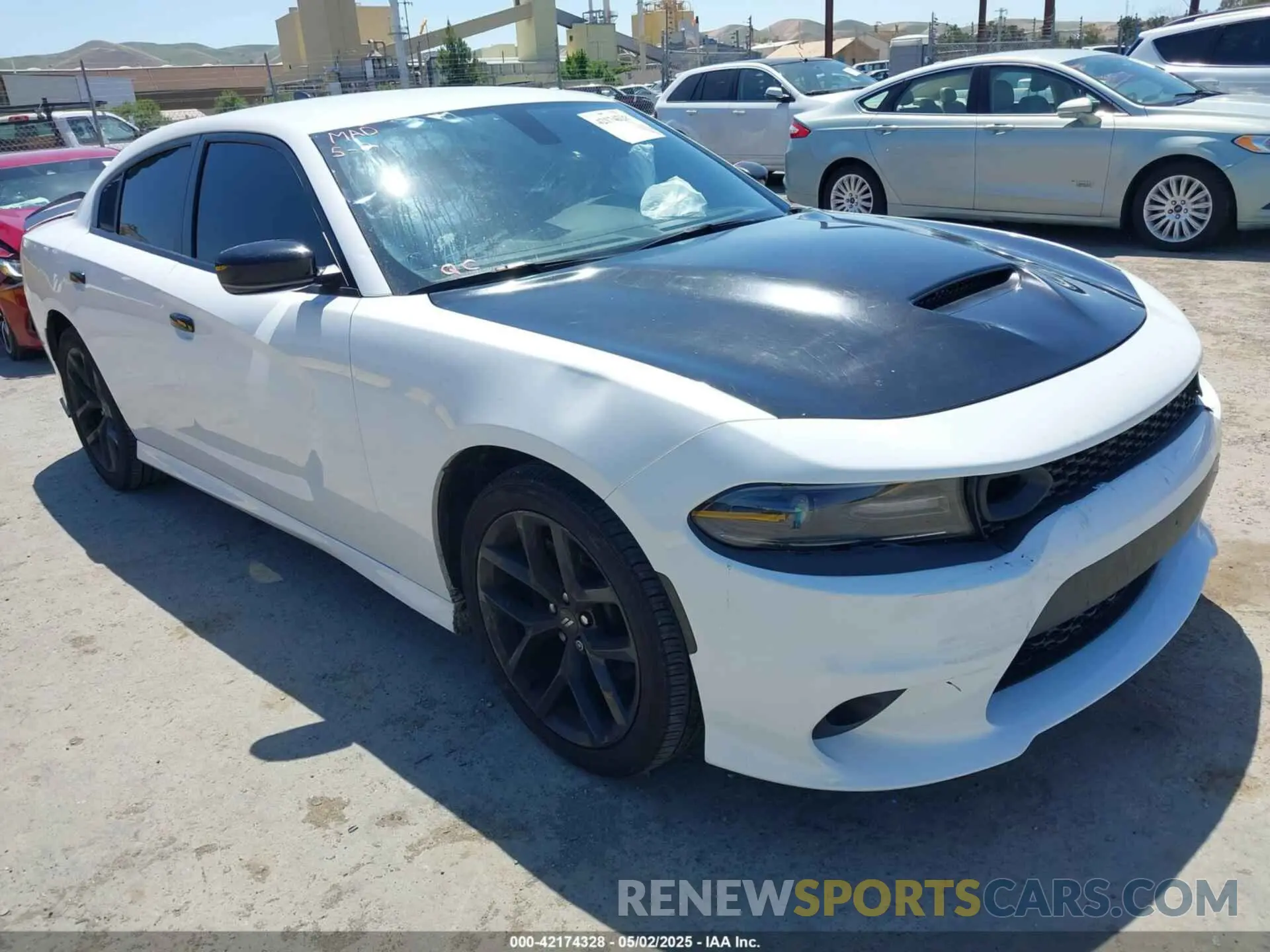 1 Photograph of a damaged car 2C3CDXHG0LH177728 DODGE CHARGER 2020