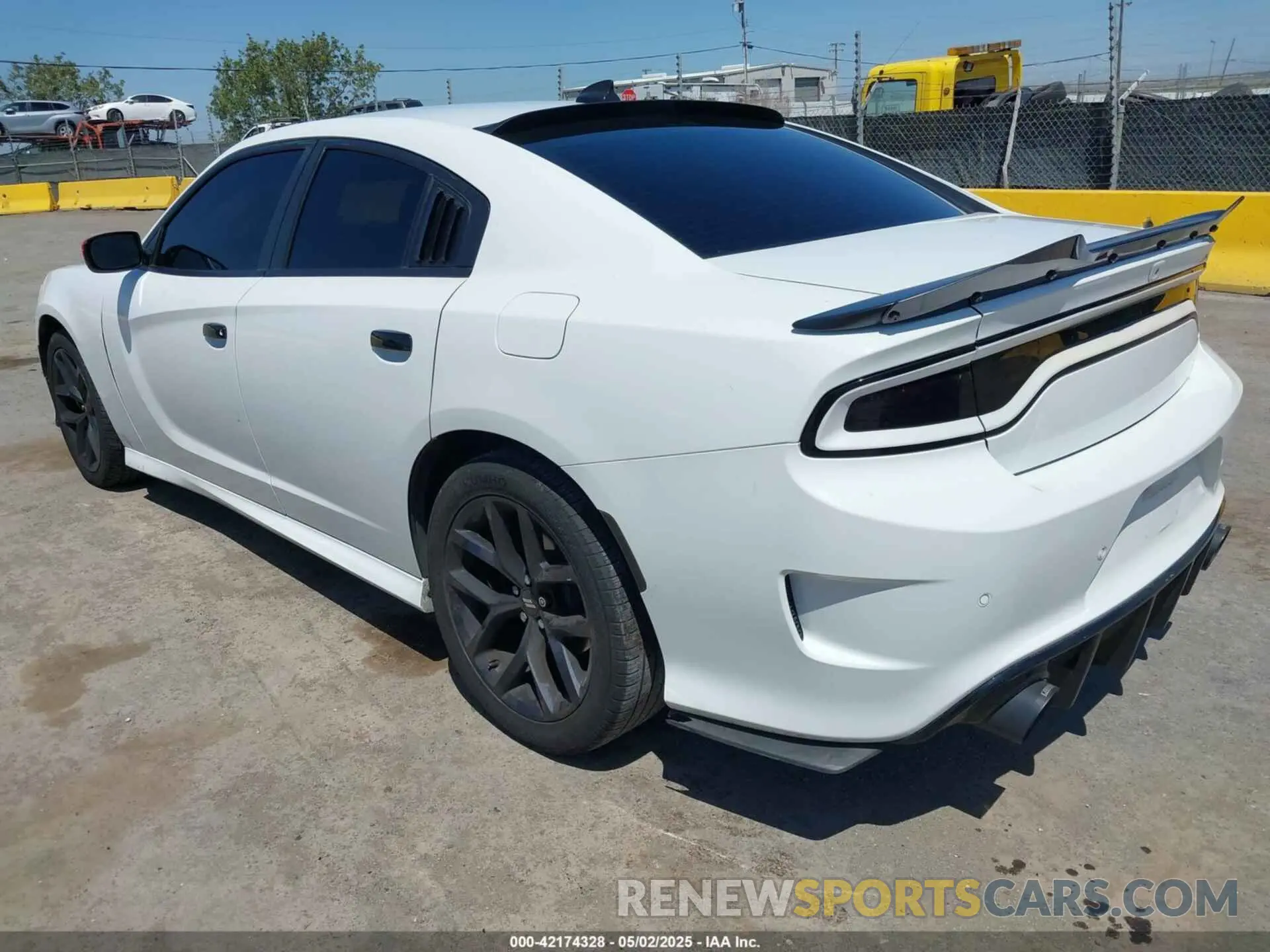 3 Photograph of a damaged car 2C3CDXHG0LH177728 DODGE CHARGER 2020