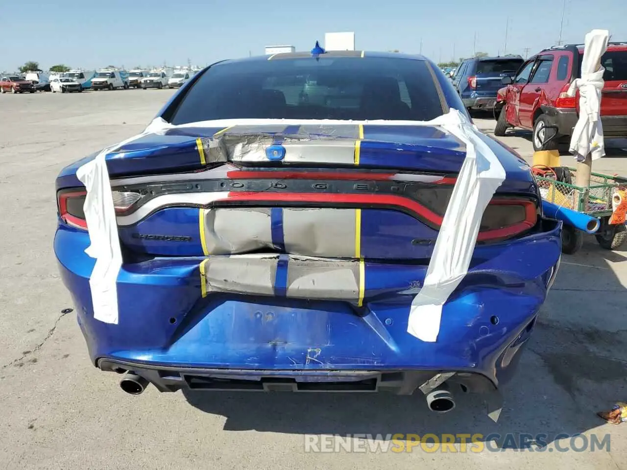 6 Photograph of a damaged car 2C3CDXHG1LH109003 DODGE CHARGER 2020