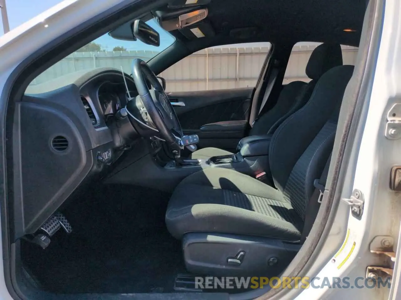 7 Photograph of a damaged car 2C3CDXHG3LH183376 DODGE CHARGER 2020