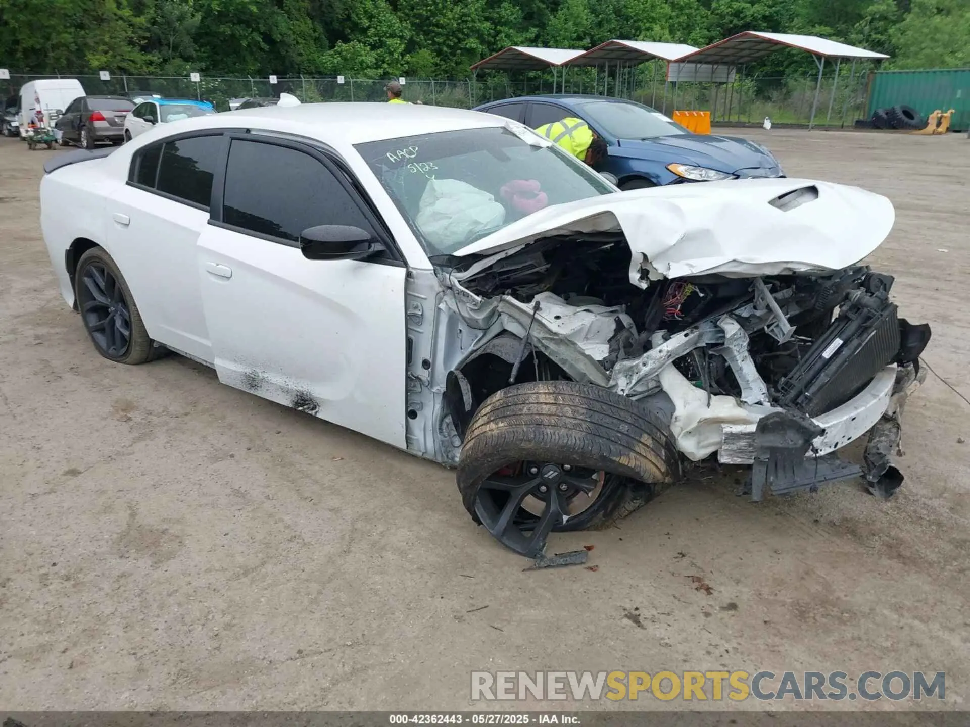 1 Photograph of a damaged car 2C3CDXHG7LH138246 DODGE CHARGER 2020