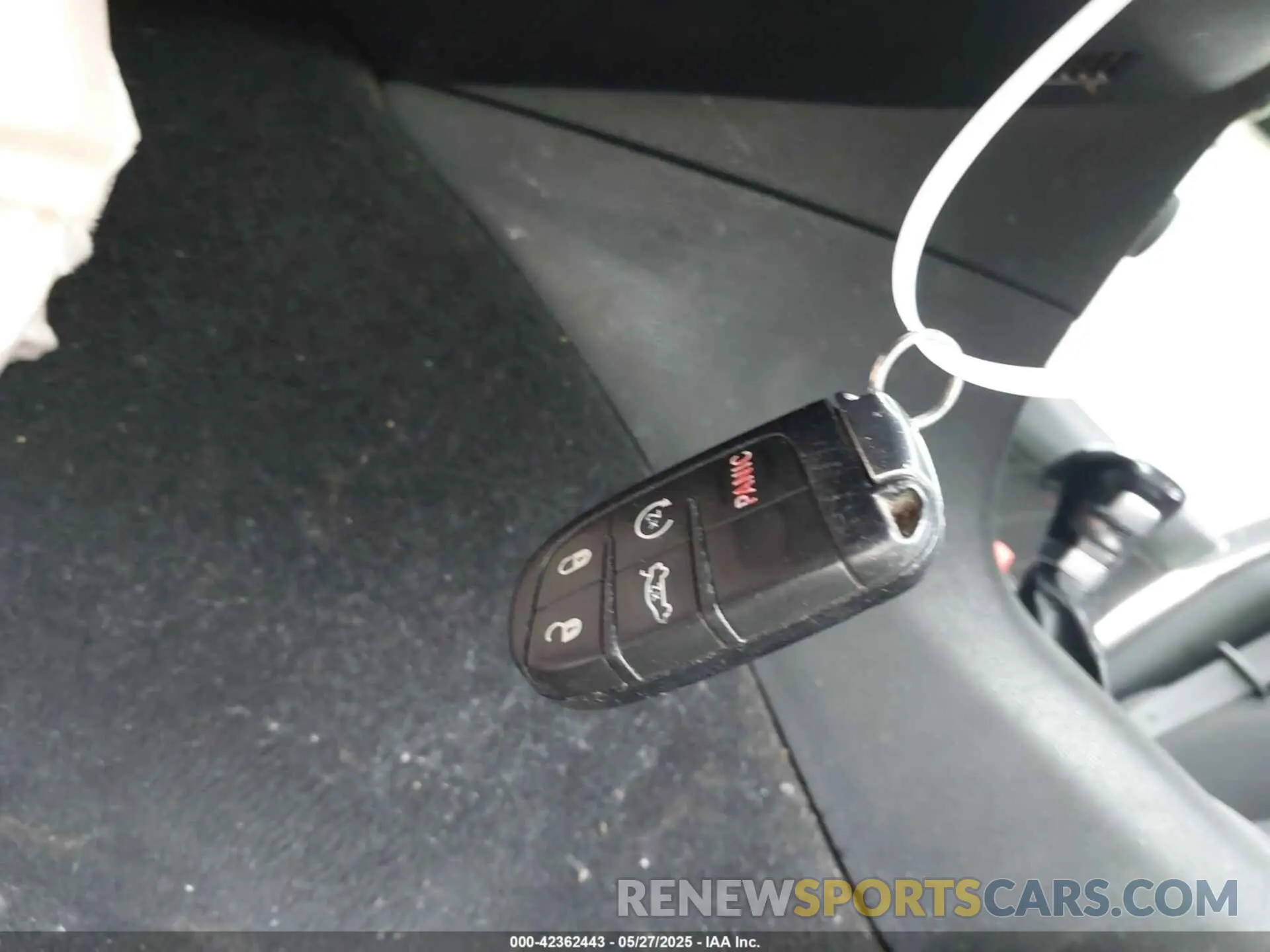 11 Photograph of a damaged car 2C3CDXHG7LH138246 DODGE CHARGER 2020