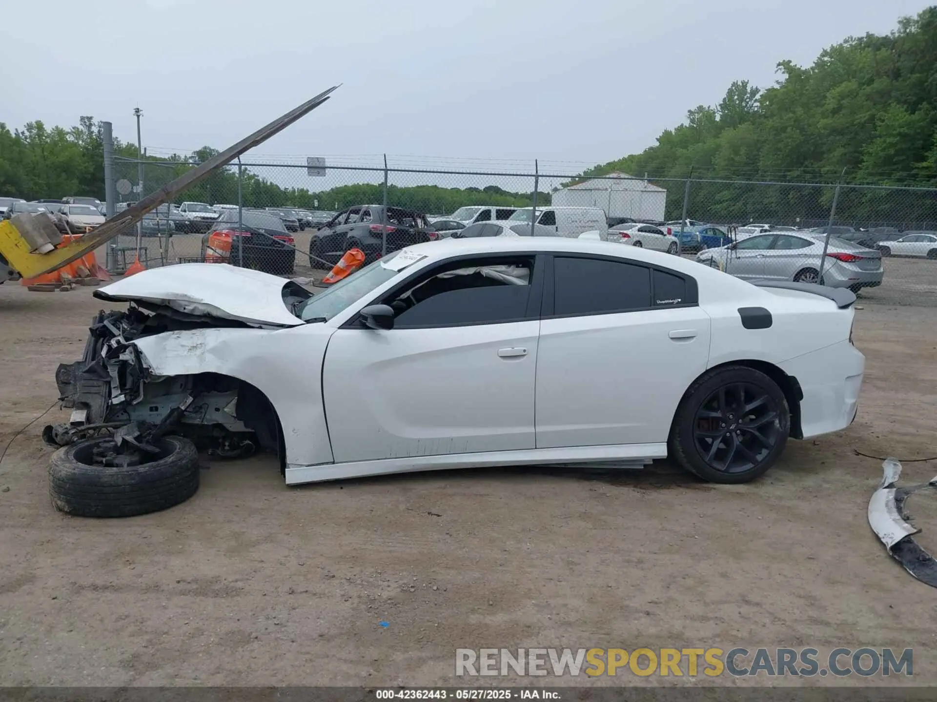 14 Photograph of a damaged car 2C3CDXHG7LH138246 DODGE CHARGER 2020