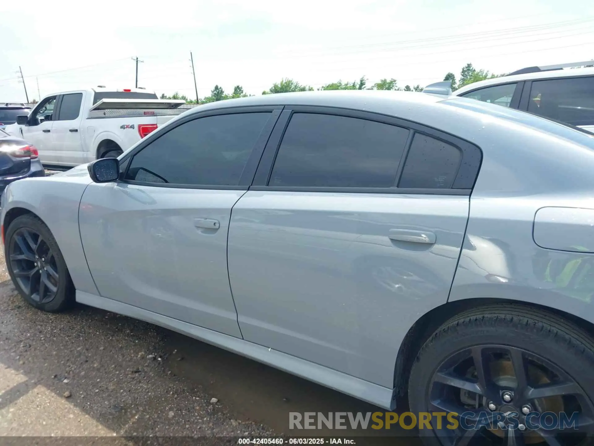 14 Photograph of a damaged car 2C3CDXHG7LH252070 DODGE CHARGER 2020