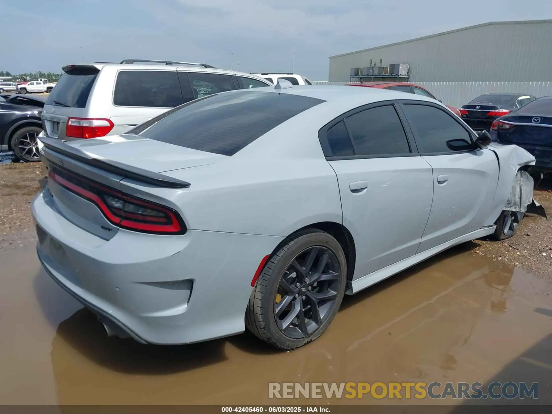 4 Photograph of a damaged car 2C3CDXHG7LH252070 DODGE CHARGER 2020