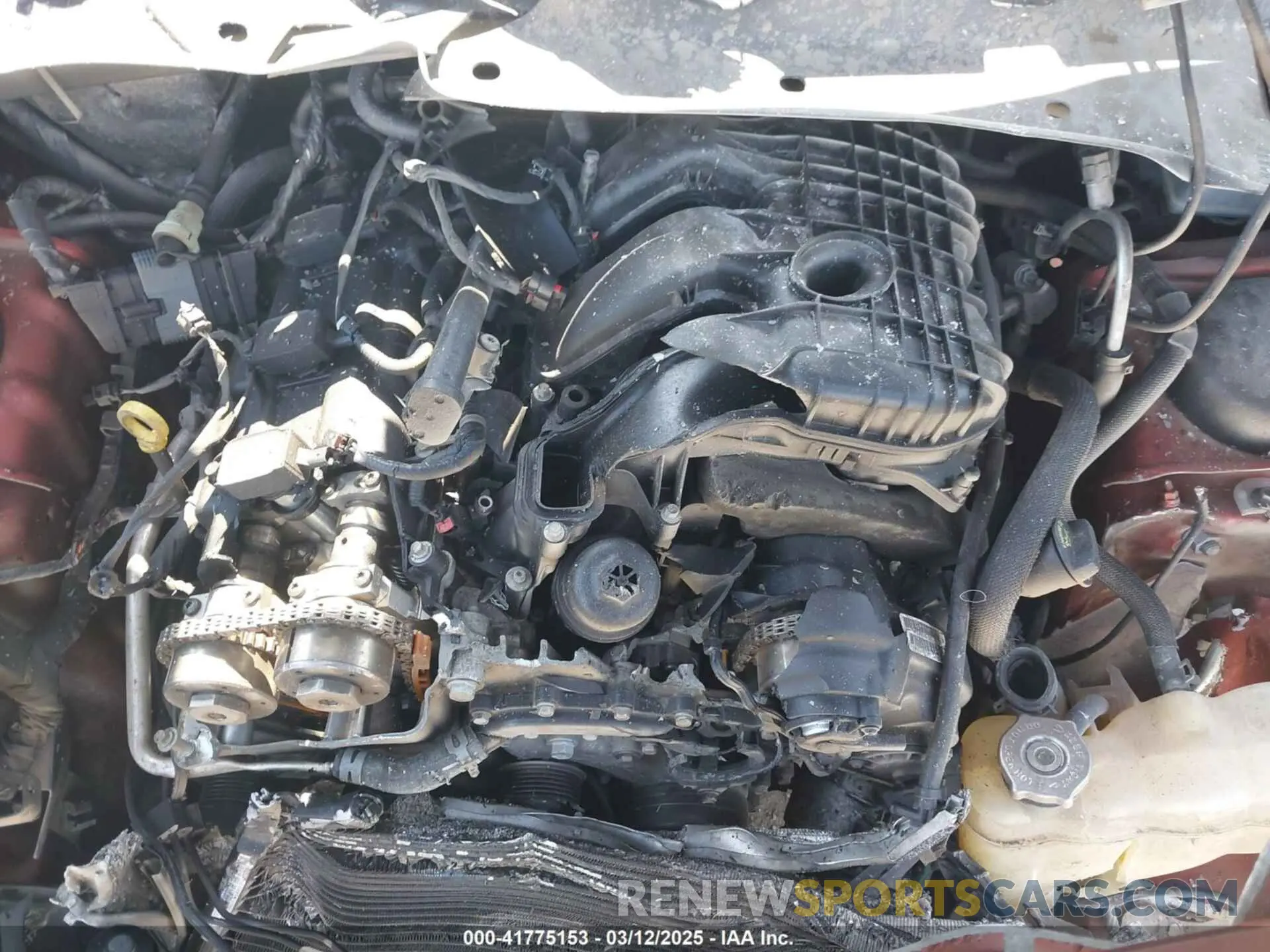 10 Photograph of a damaged car 2C3CDXHG8LH219613 DODGE CHARGER 2020