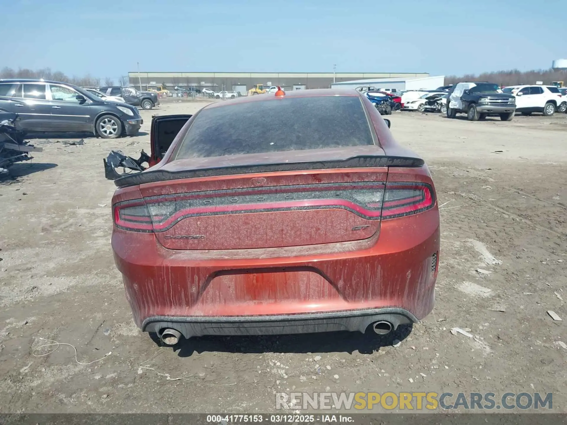 16 Photograph of a damaged car 2C3CDXHG8LH219613 DODGE CHARGER 2020