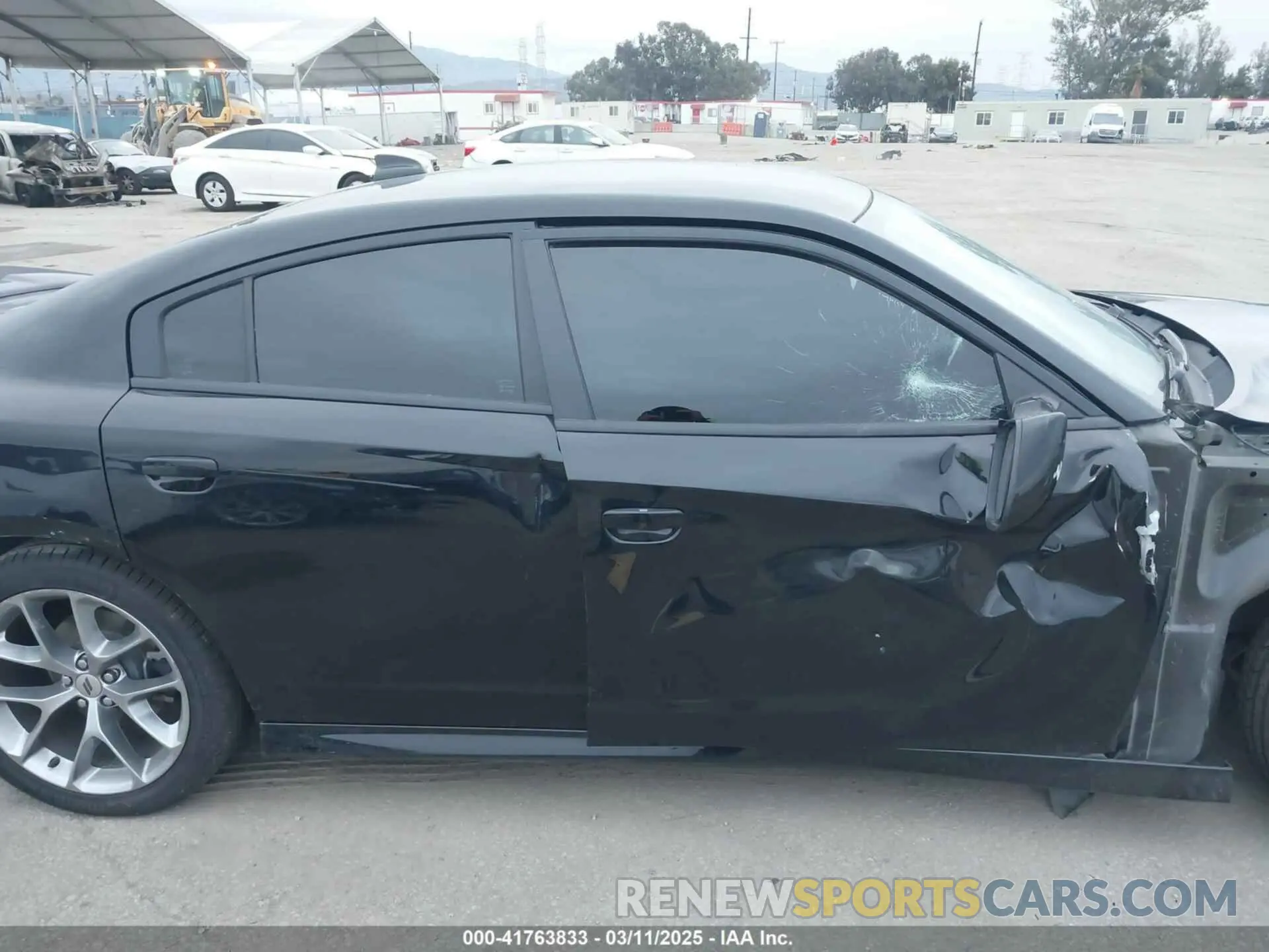 13 Photograph of a damaged car 2C3CDXHG8LH238548 DODGE CHARGER 2020