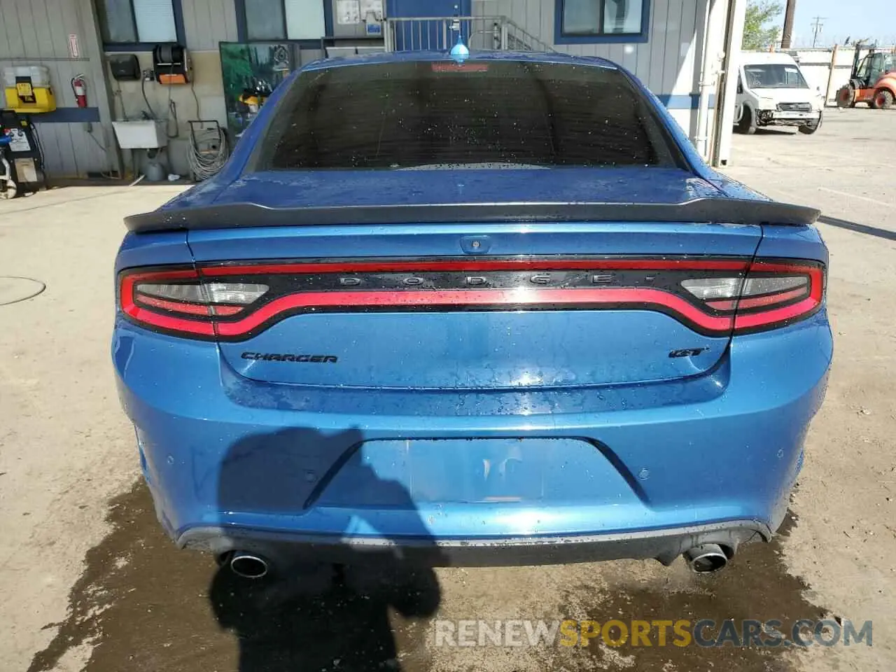 6 Photograph of a damaged car 2C3CDXHG9LH249302 DODGE CHARGER 2020