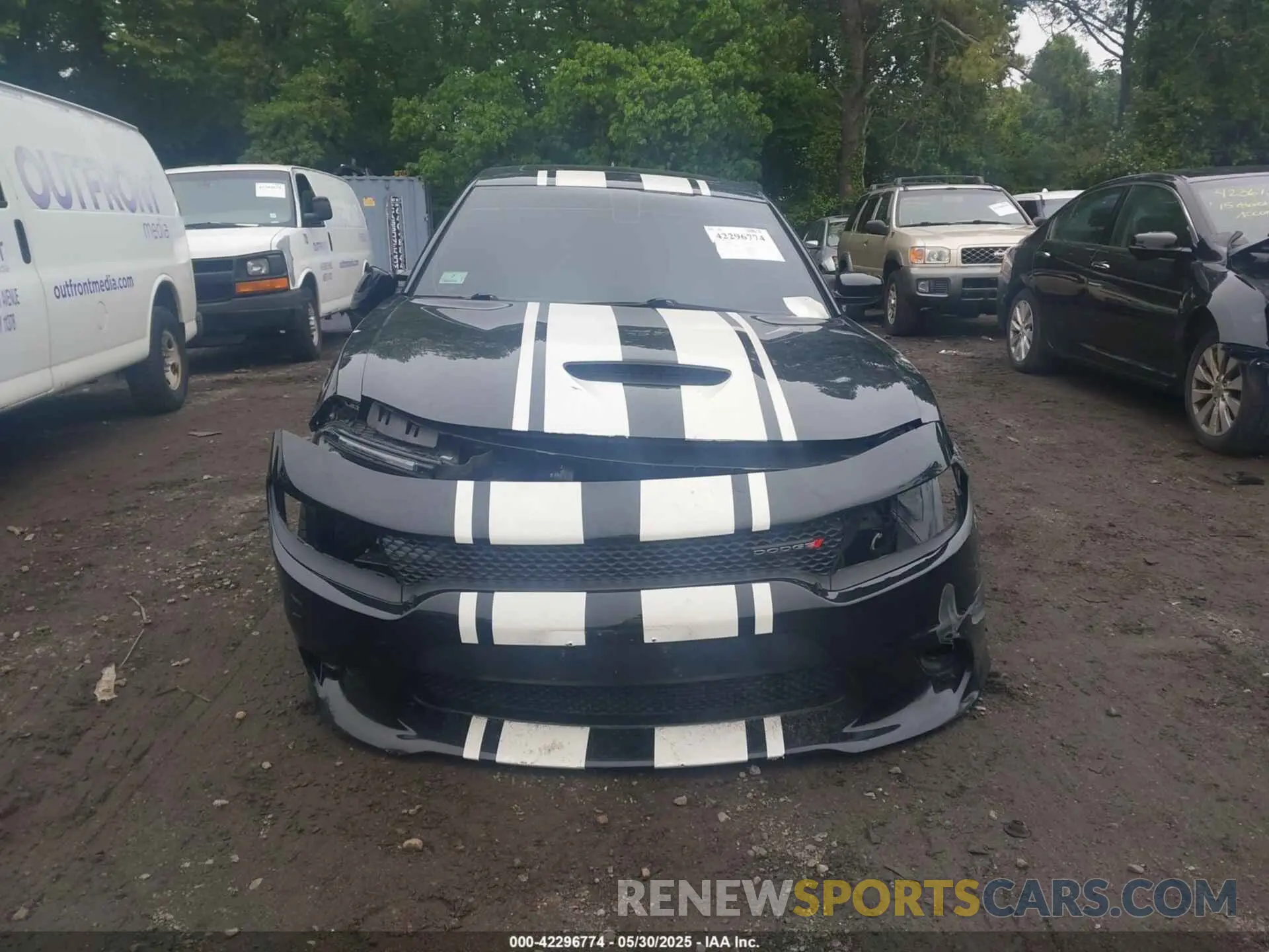 12 Photograph of a damaged car 2C3CDXHGXLH212467 DODGE CHARGER 2020