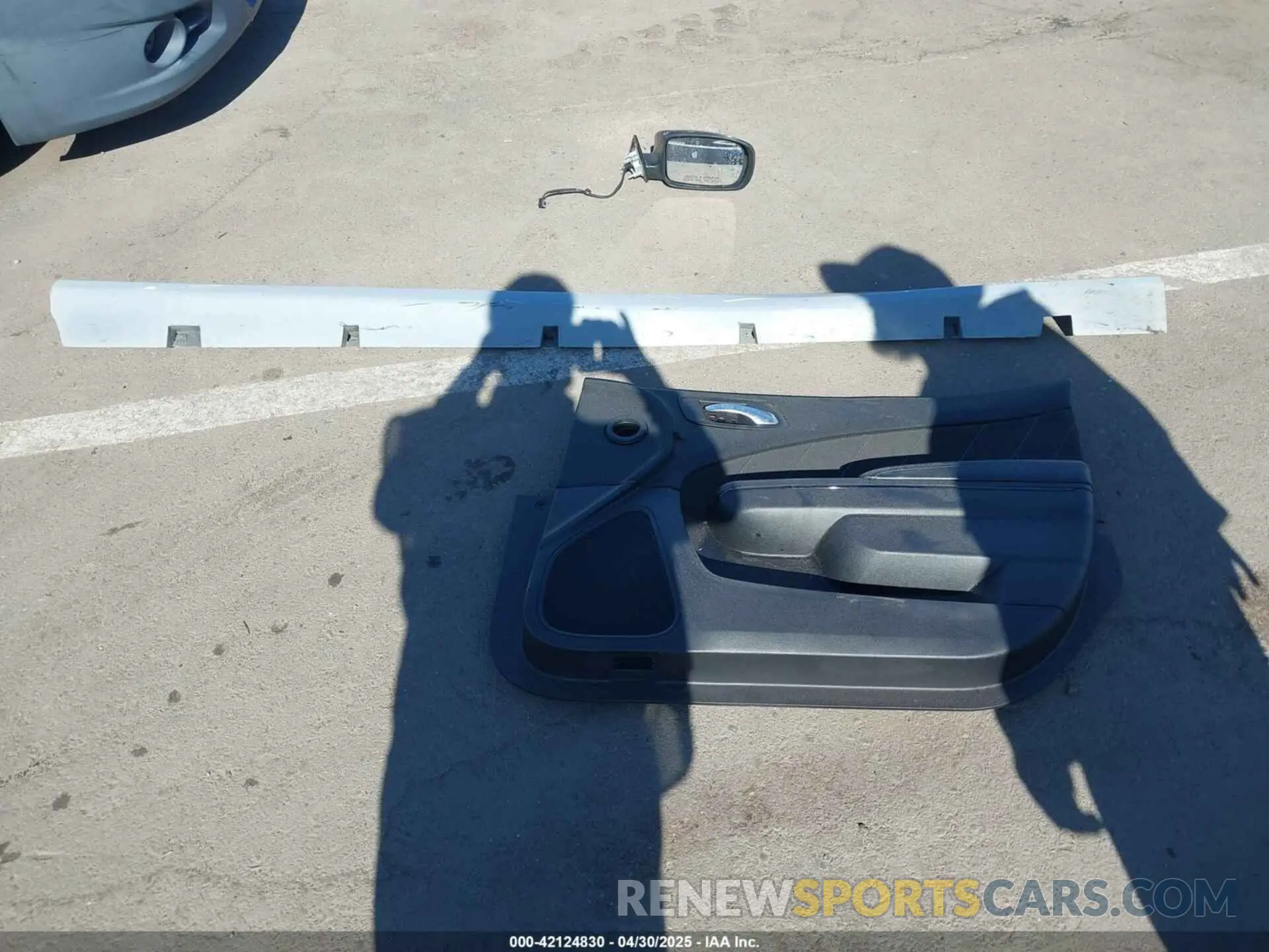 12 Photograph of a damaged car 2C3CDXHGXLH241466 DODGE CHARGER 2020
