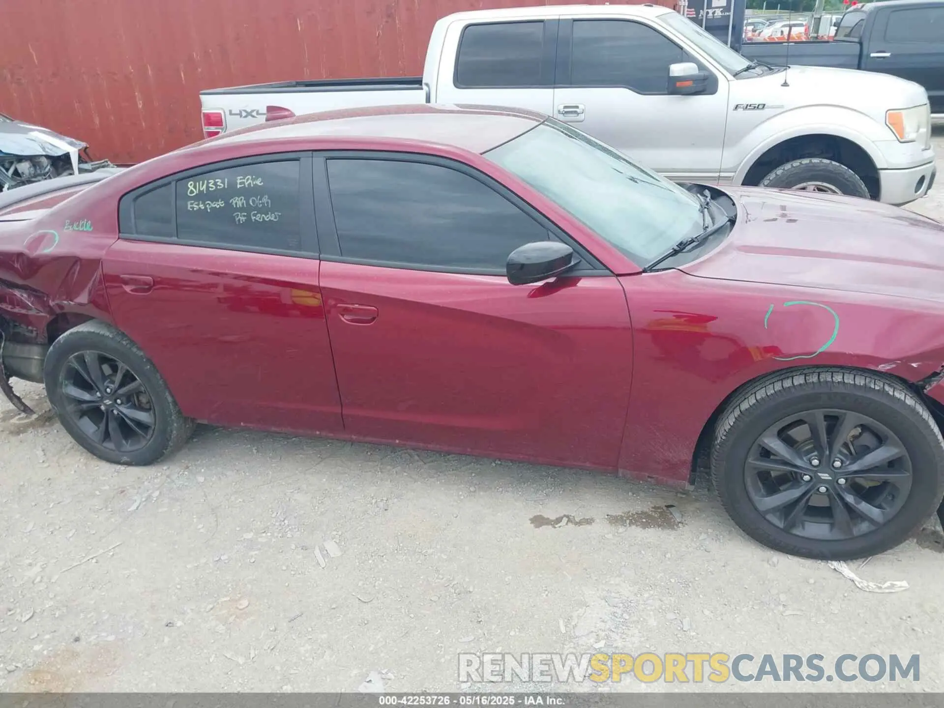 13 Photograph of a damaged car 2C3CDXJG4LH187124 DODGE CHARGER 2020