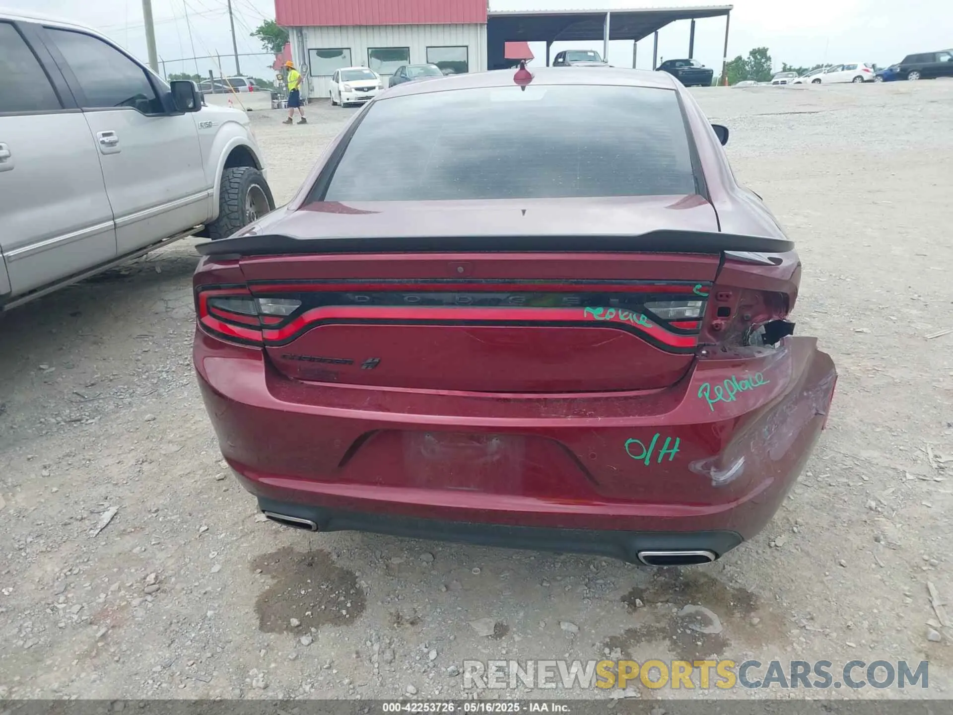 16 Photograph of a damaged car 2C3CDXJG4LH187124 DODGE CHARGER 2020