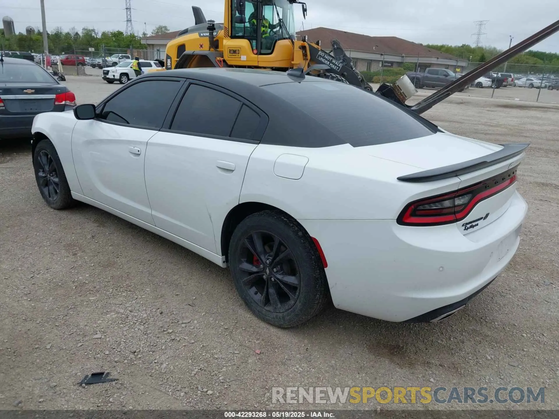 3 Photograph of a damaged car 2C3CDXJGXLH133648 DODGE CHARGER 2020