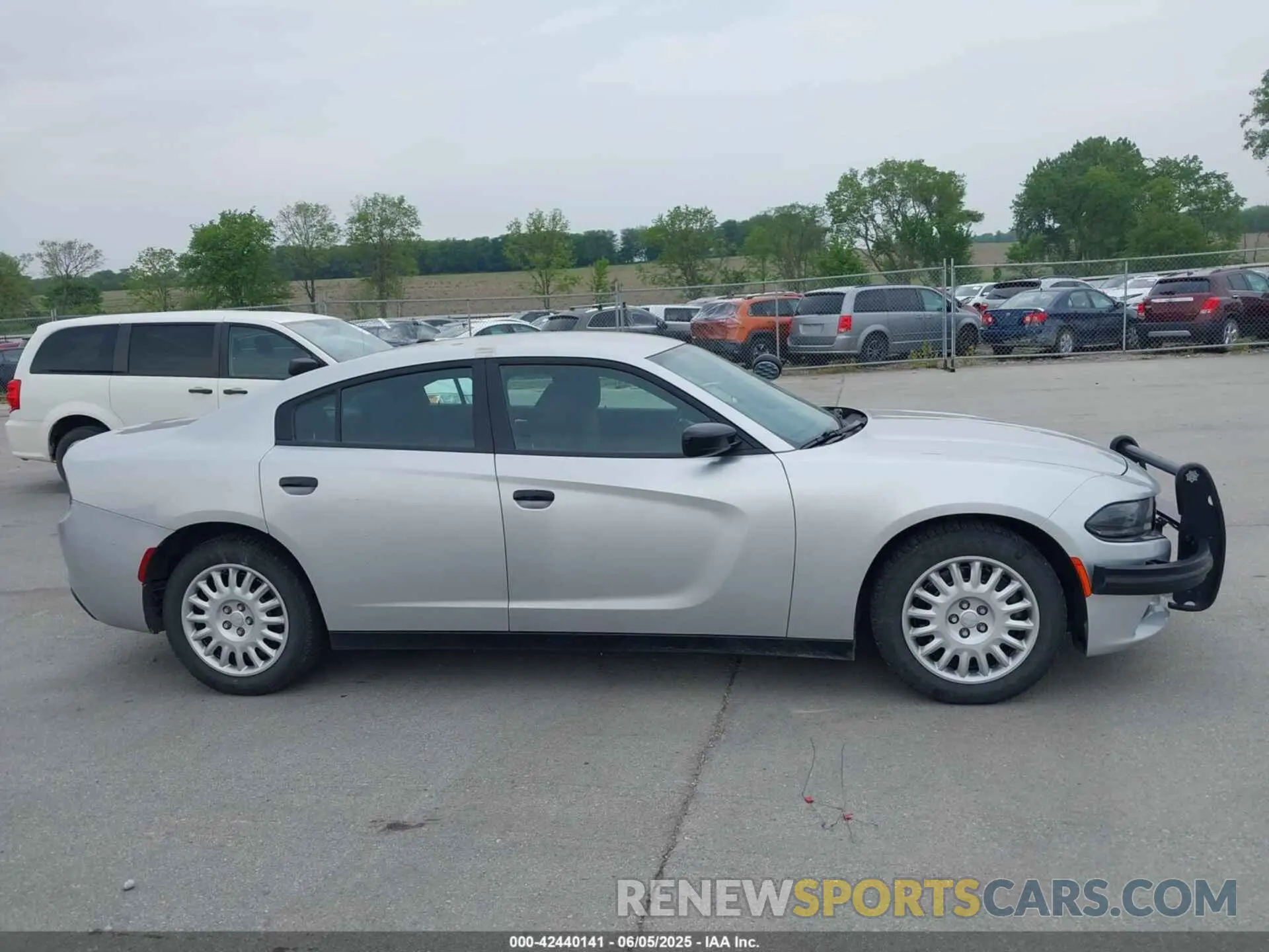 13 Photograph of a damaged car 2C3CDXKT4LH124231 DODGE CHARGER 2020
