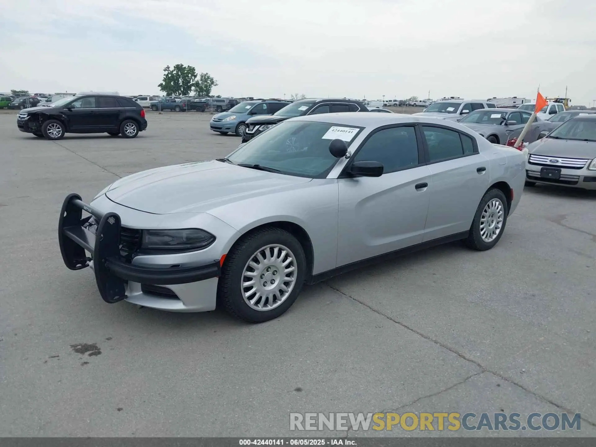 2 Photograph of a damaged car 2C3CDXKT4LH124231 DODGE CHARGER 2020