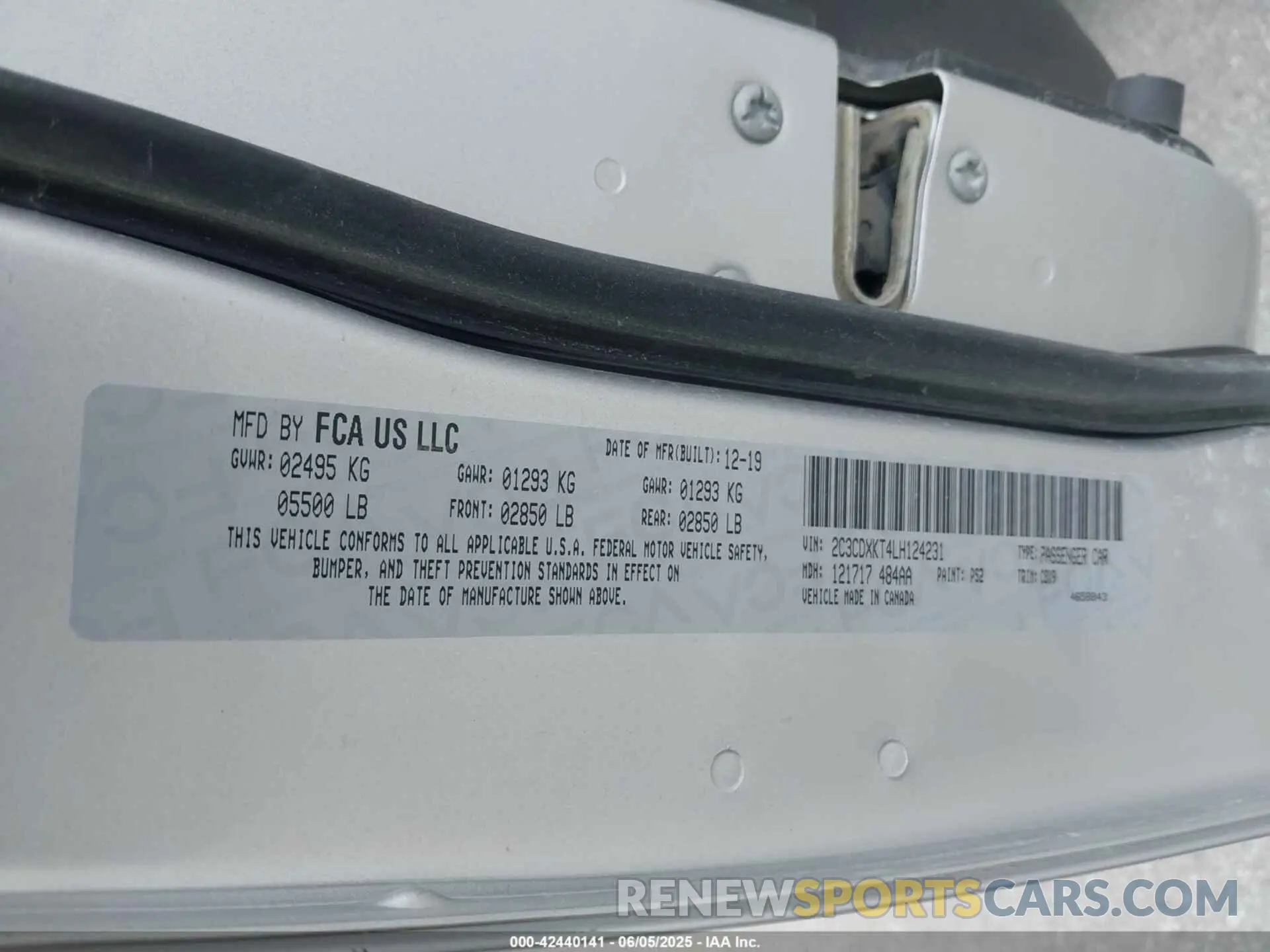 9 Photograph of a damaged car 2C3CDXKT4LH124231 DODGE CHARGER 2020