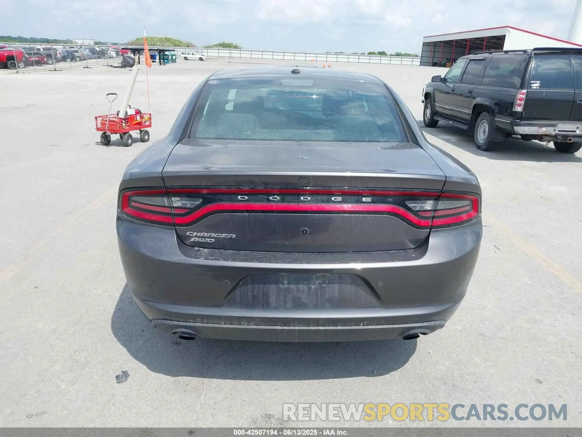 16 Photograph of a damaged car 2C3CDXKT4LH127498 DODGE CHARGER 2020