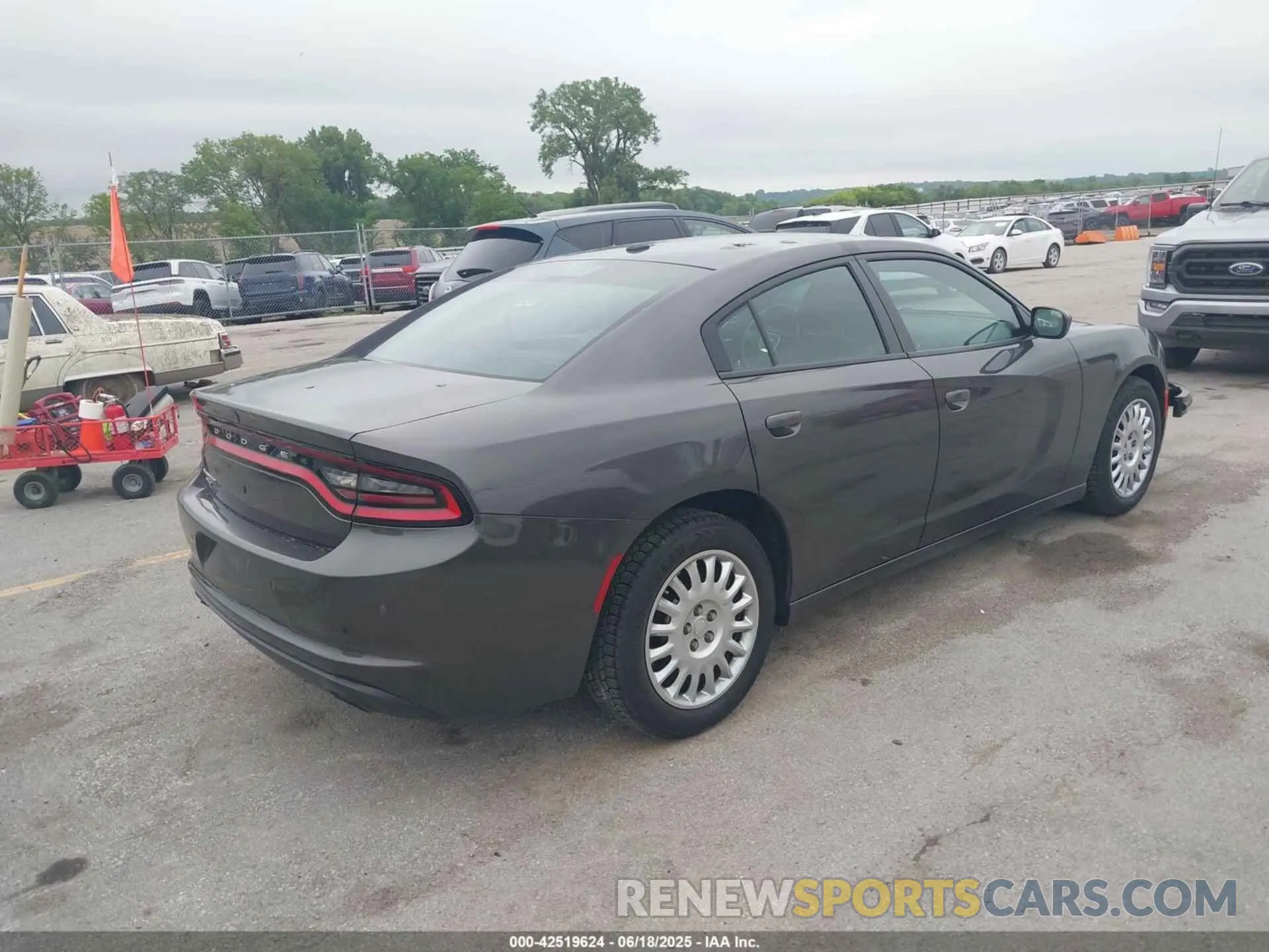 4 Photograph of a damaged car 2C3CDXKT7LH127494 DODGE CHARGER 2020