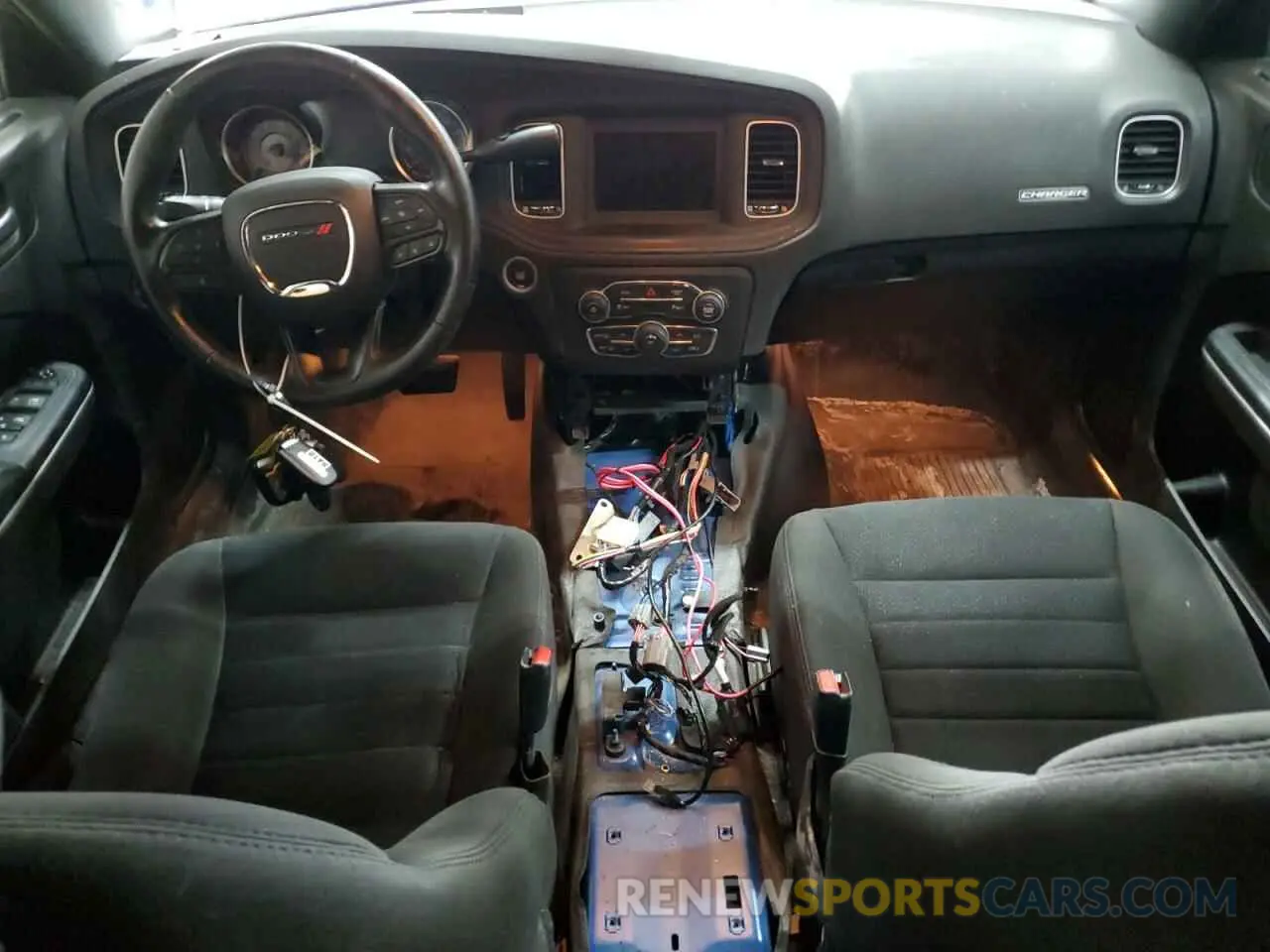 8 Photograph of a damaged car 2C3CDXKTXLH171554 DODGE CHARGER 2020
