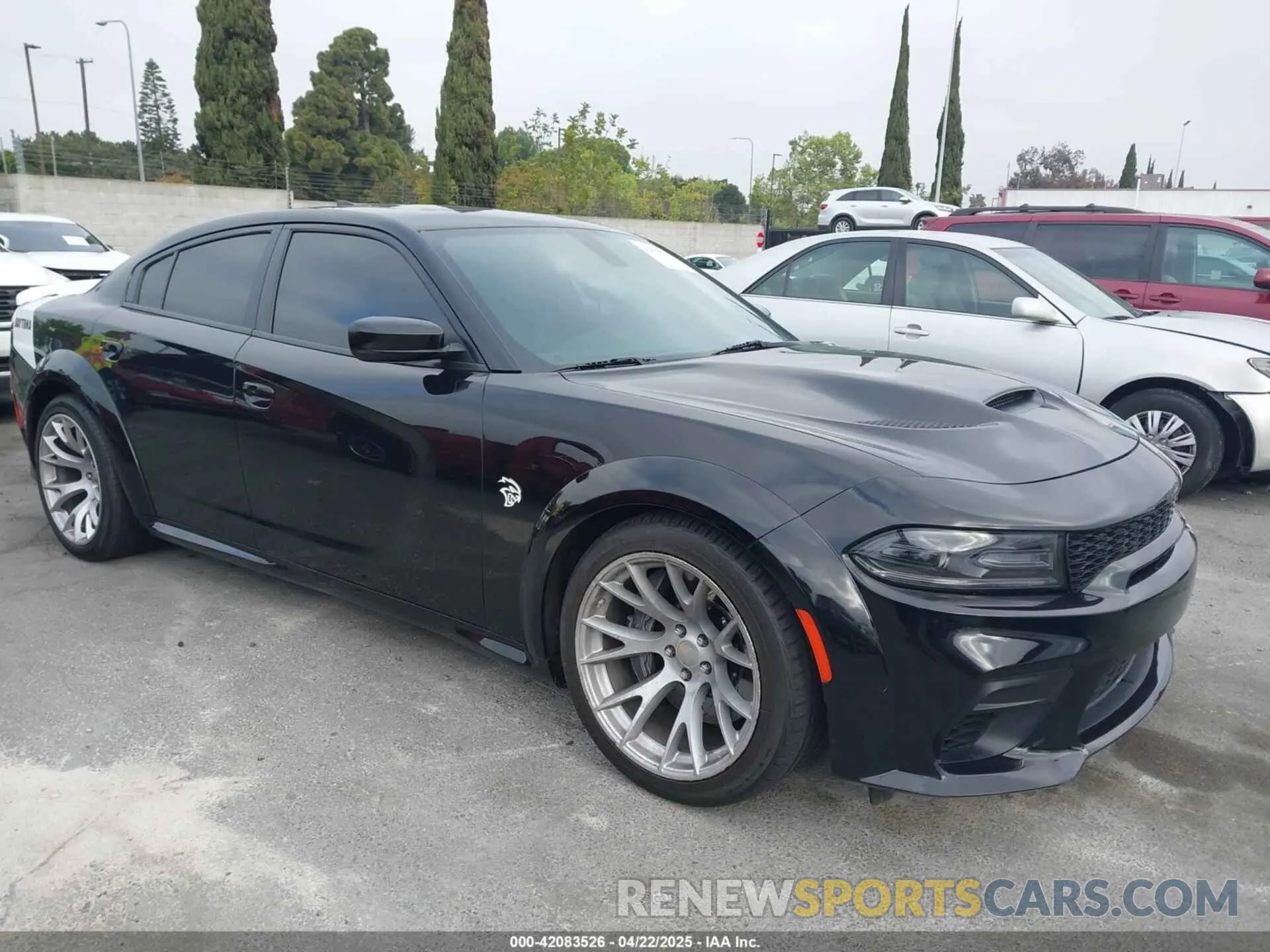 1 Photograph of a damaged car 2C3CDXL93LH116009 DODGE CHARGER 2020